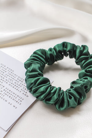 FOREST GREEN | 100% Mulberry Silk scrunchie