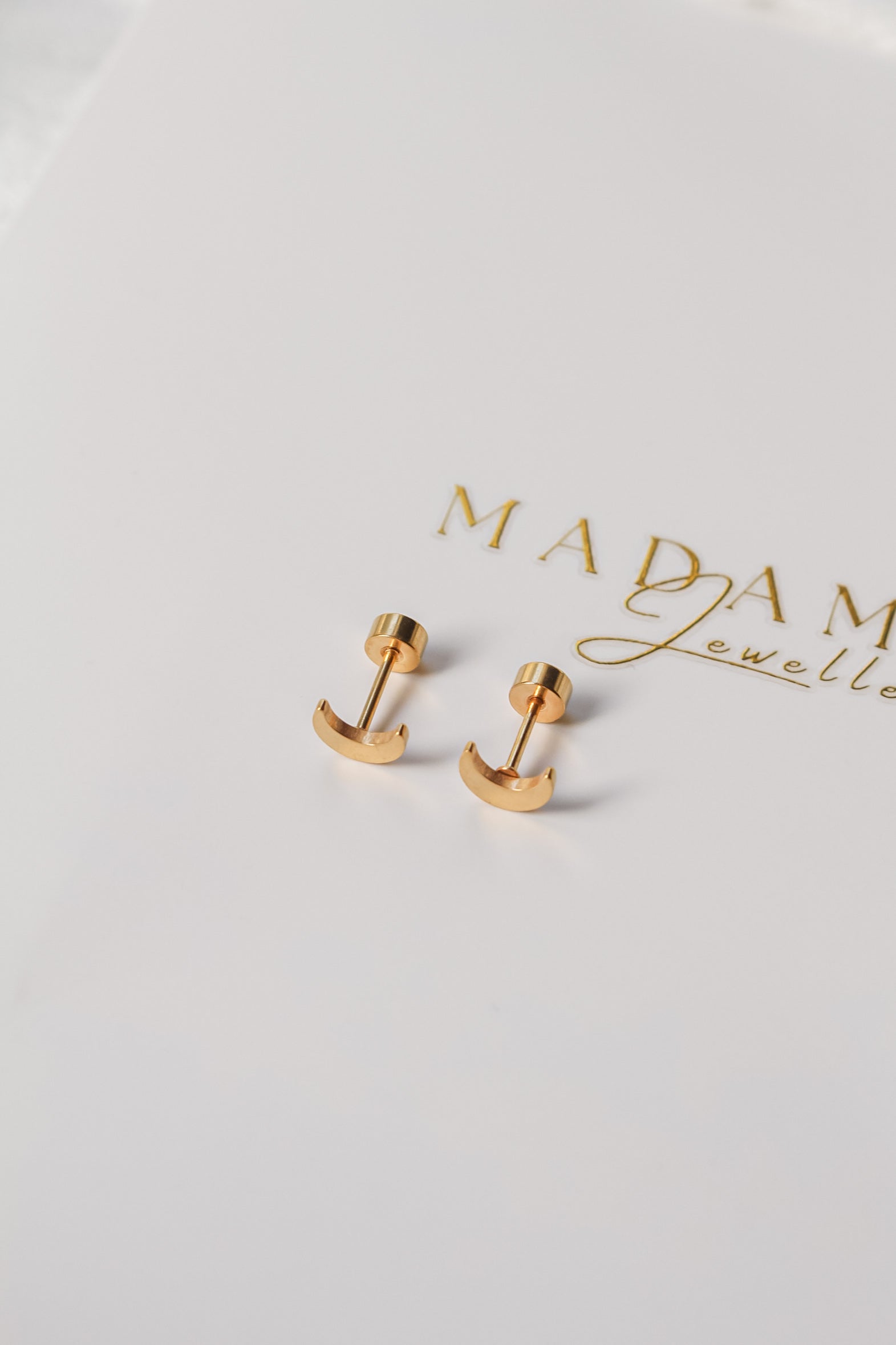 MINI MOON Helix flat screw earrings