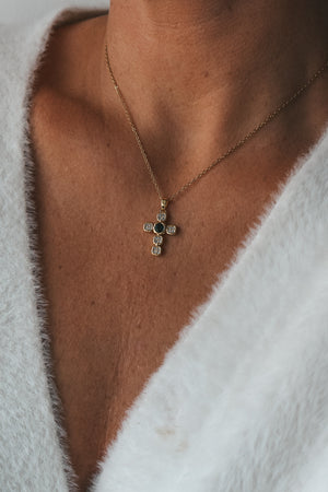 ESMERALDA | Cross necklace