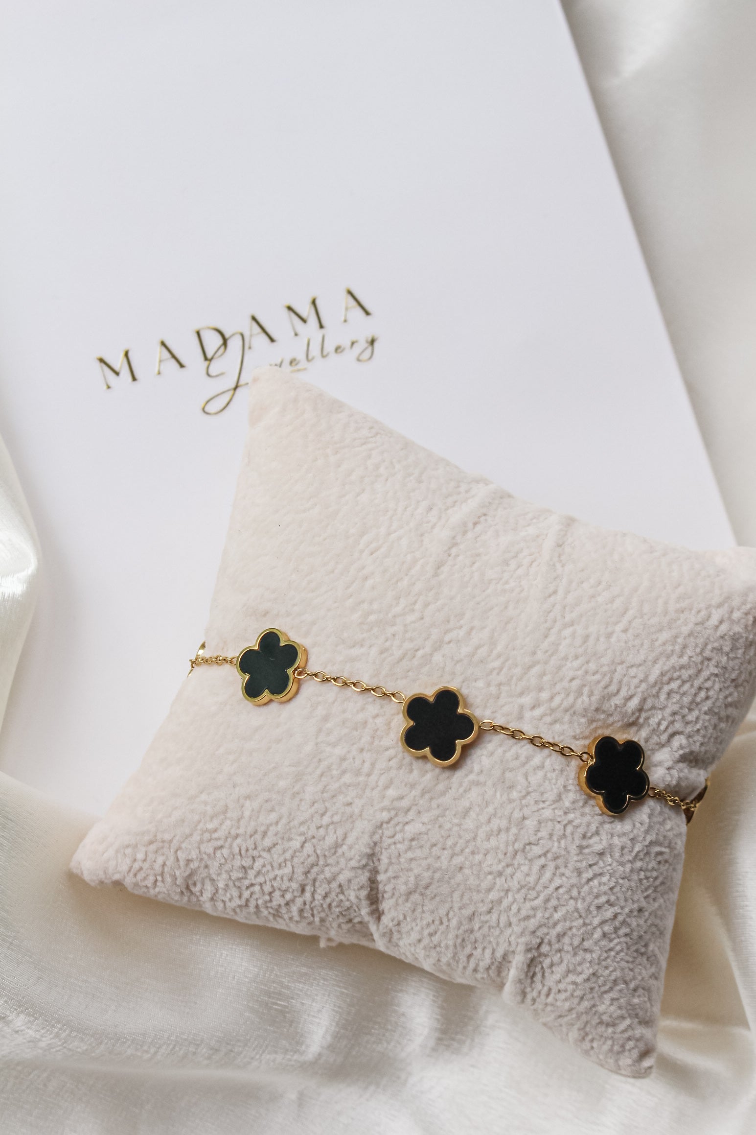 EMMA | 1cm Clover Bracelet