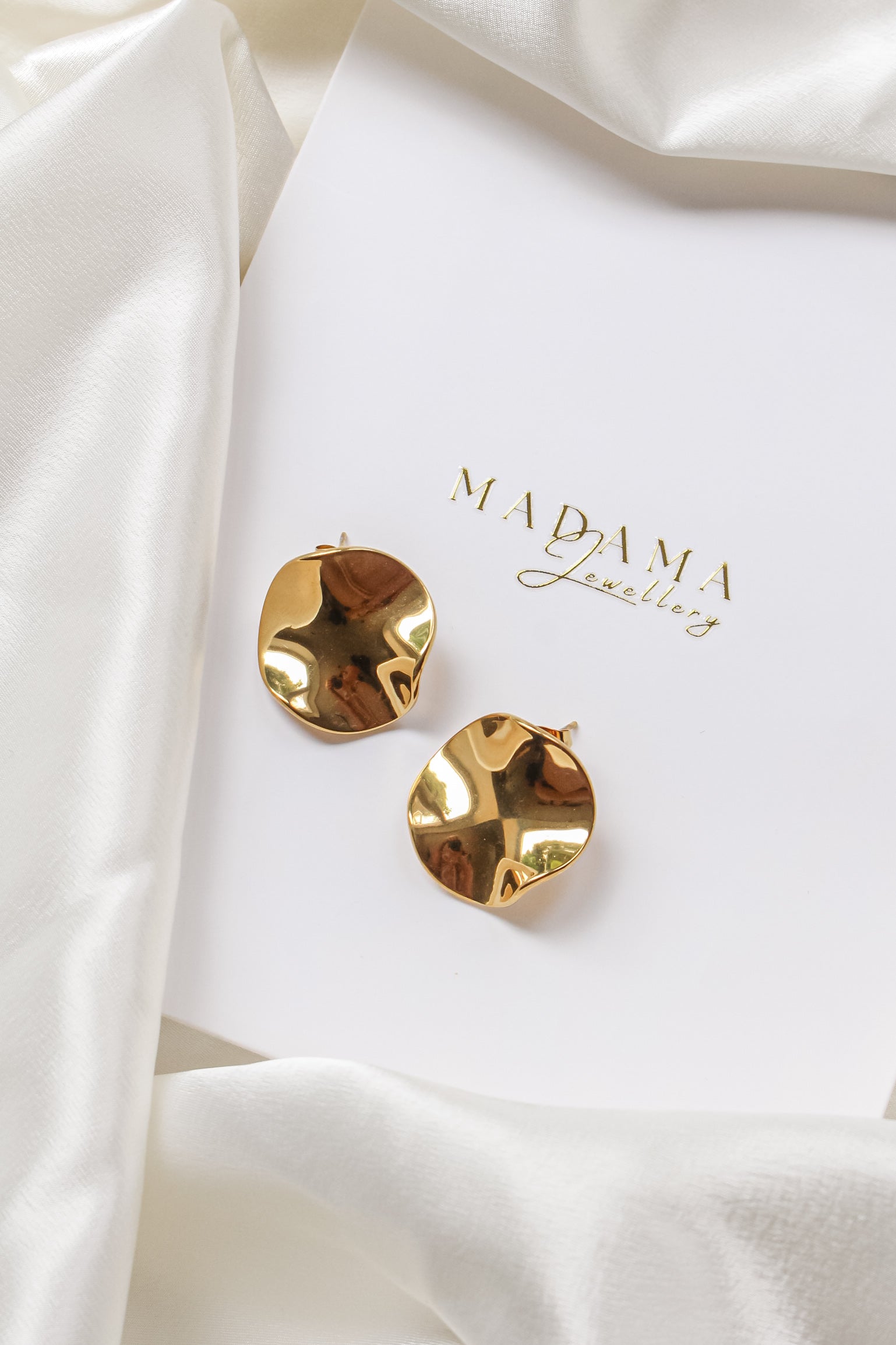 MILLION | Earrings