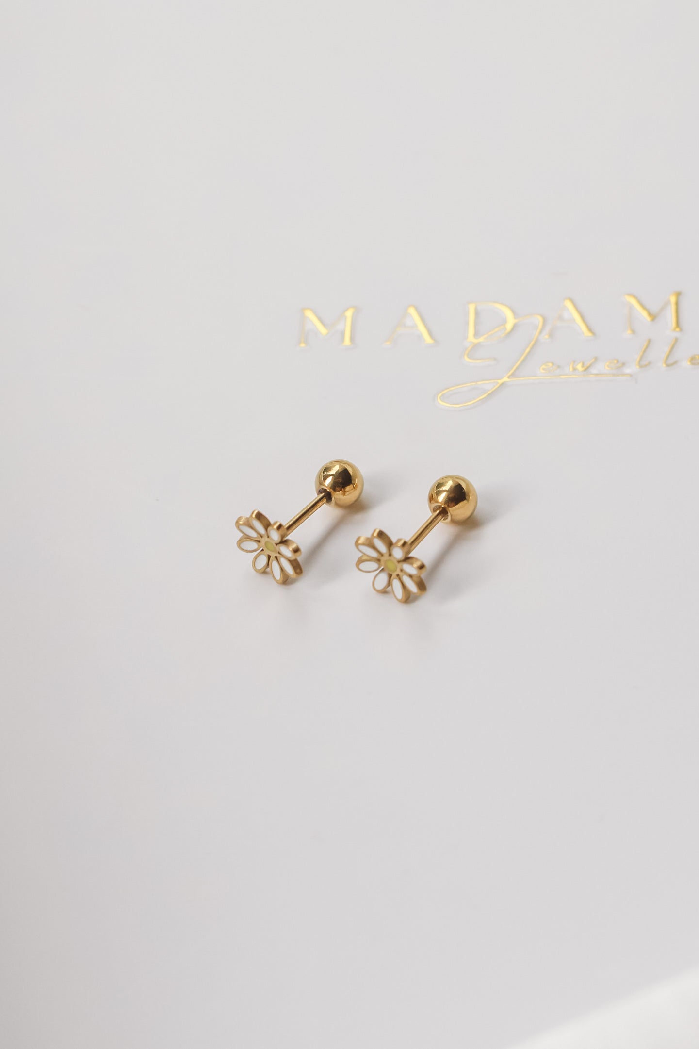 RAMUNE | Screw earrings