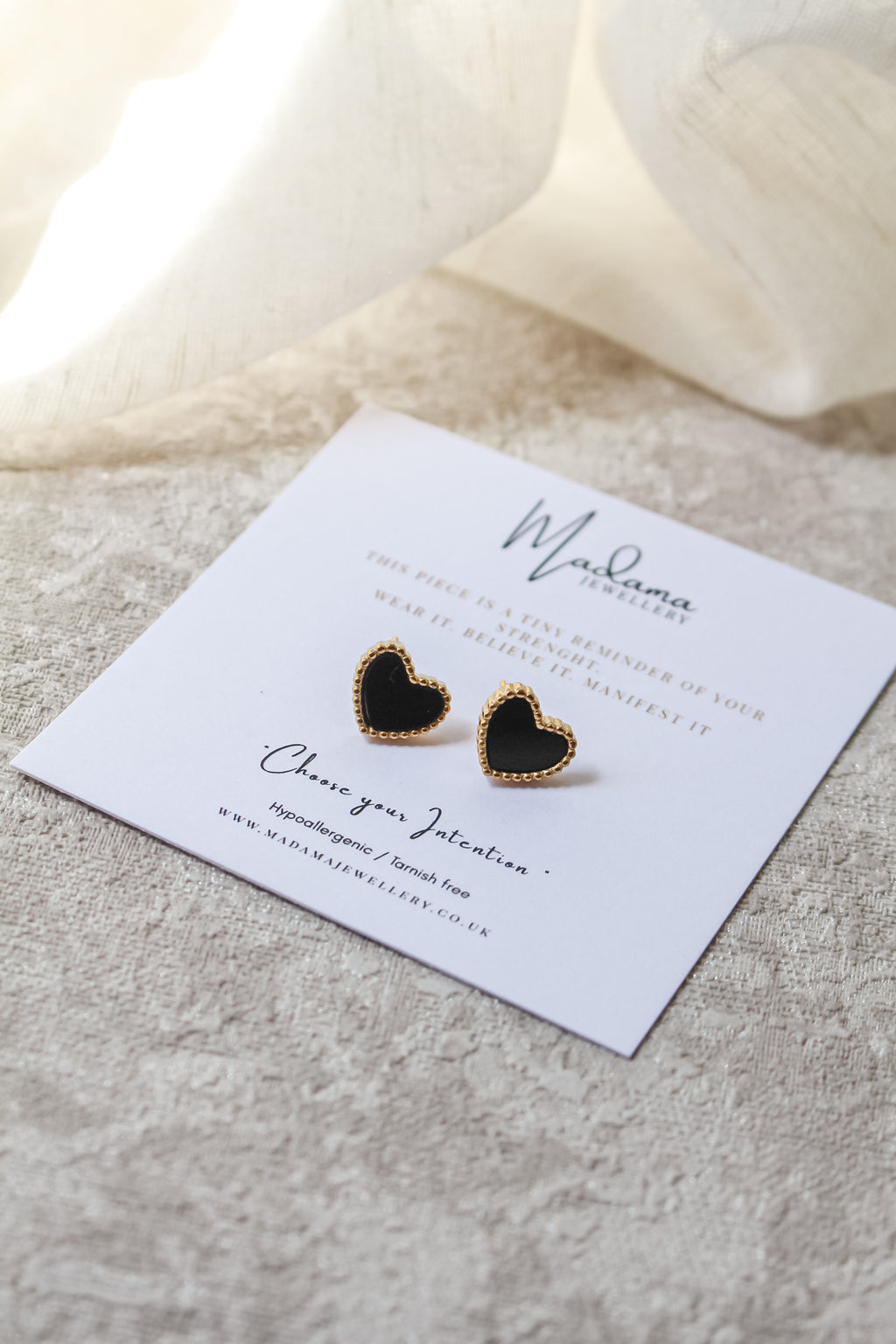 BLACK LOVE | stud earrings