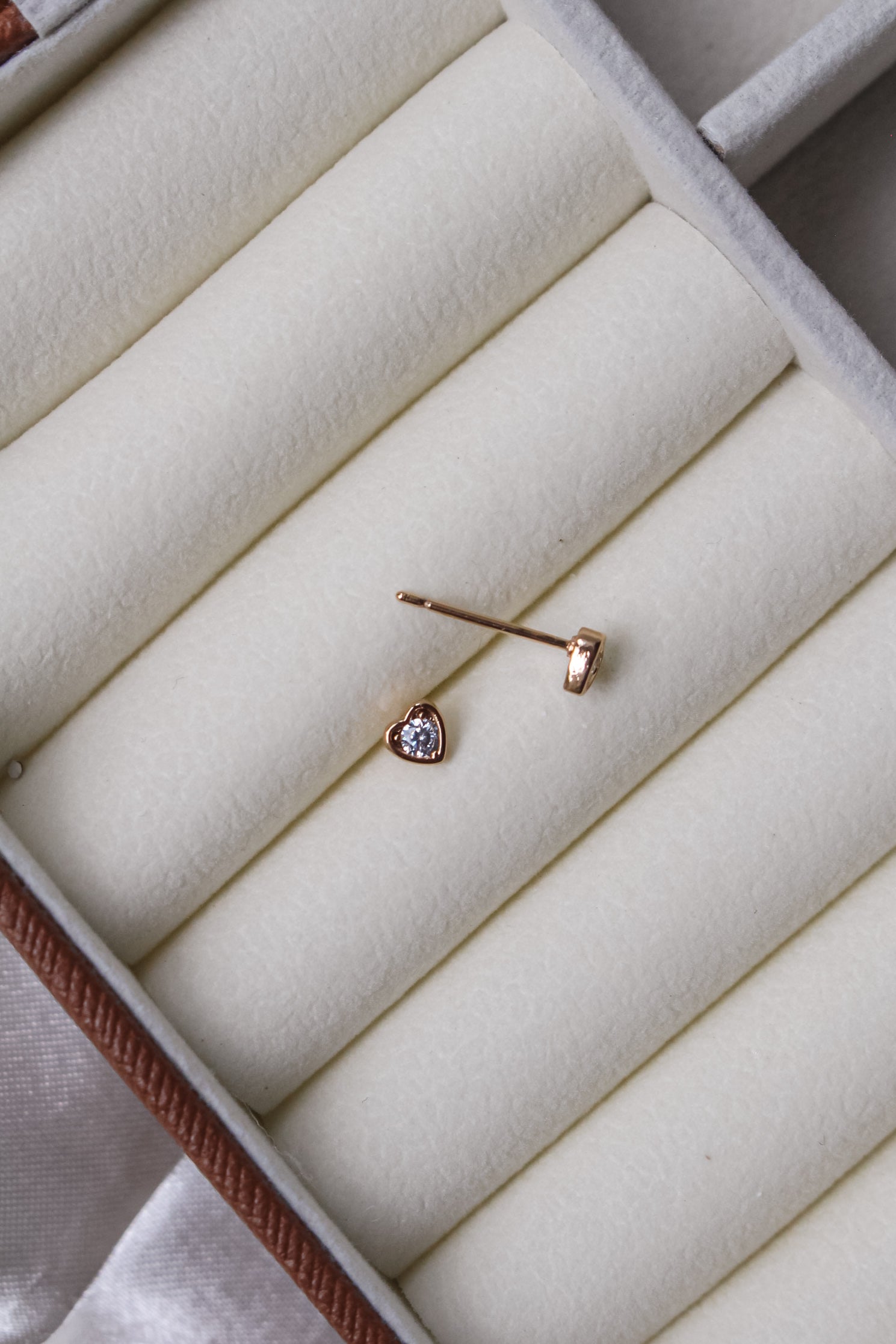 XXS HEART | Stud earrings