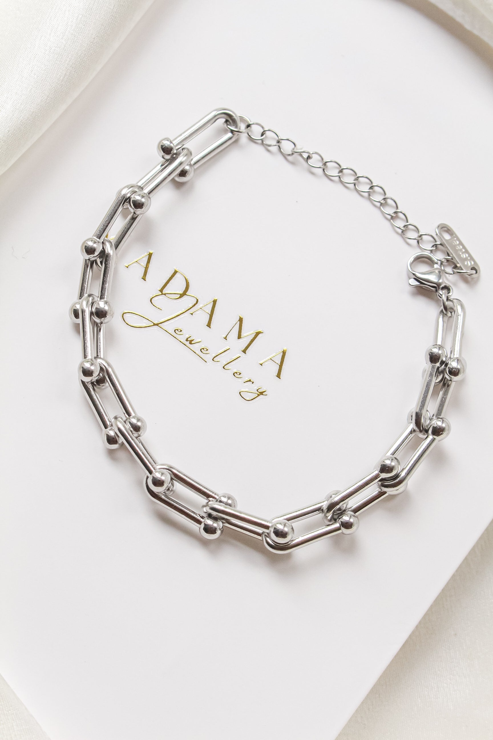 DIJORA | Silver Bracelet