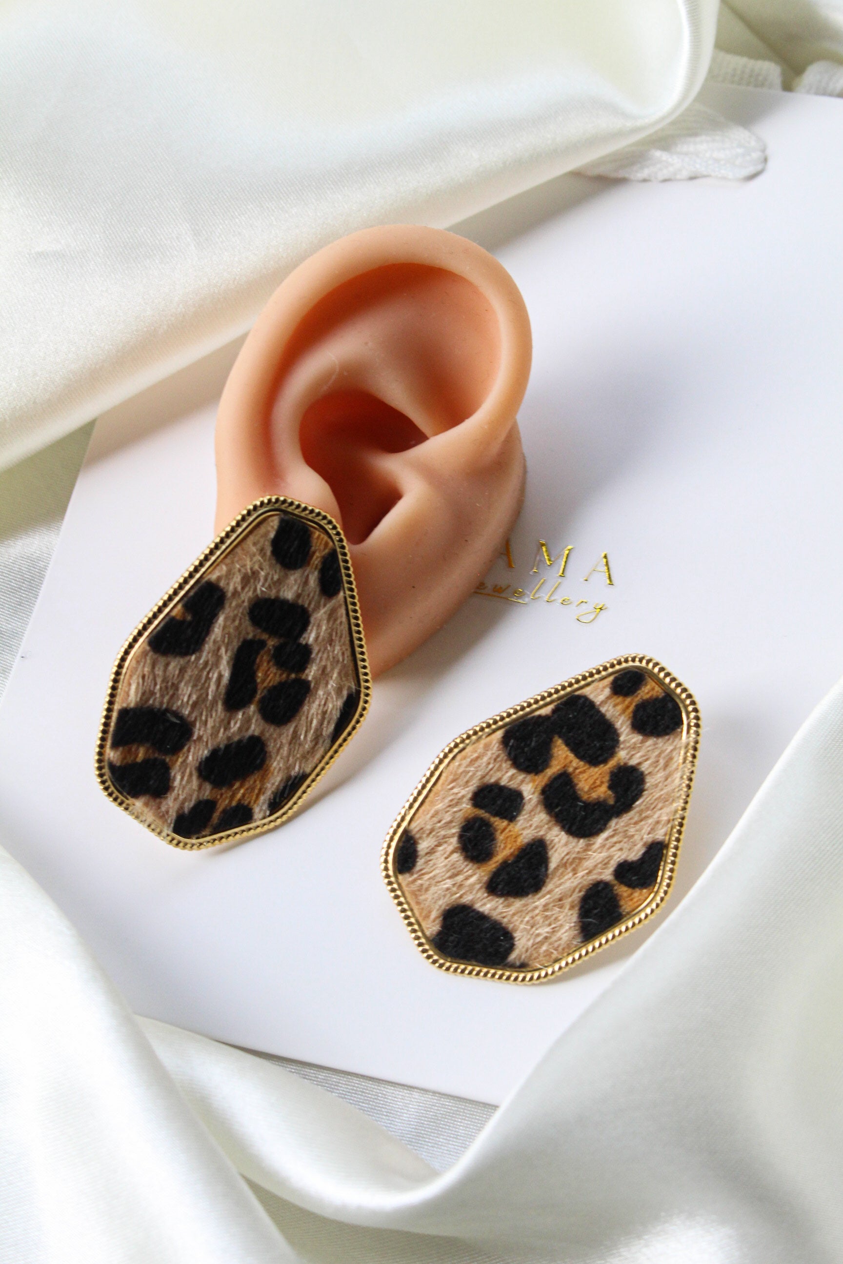 TIGRA | Statement Earrings