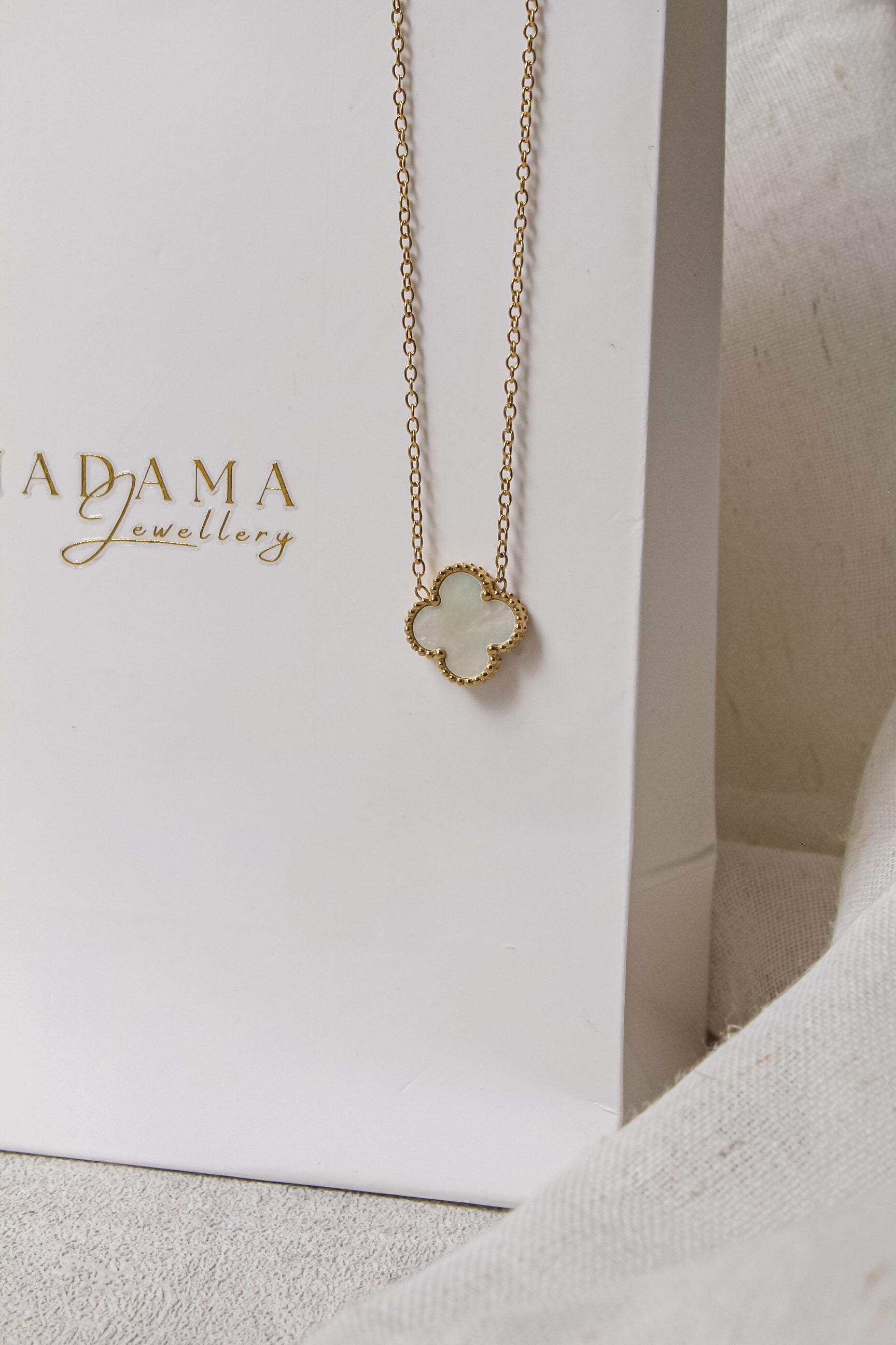 CLOVER LOVER | neclace