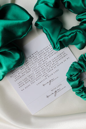 EMERALD GREEN | 100% Mulberry Silk scrunchie