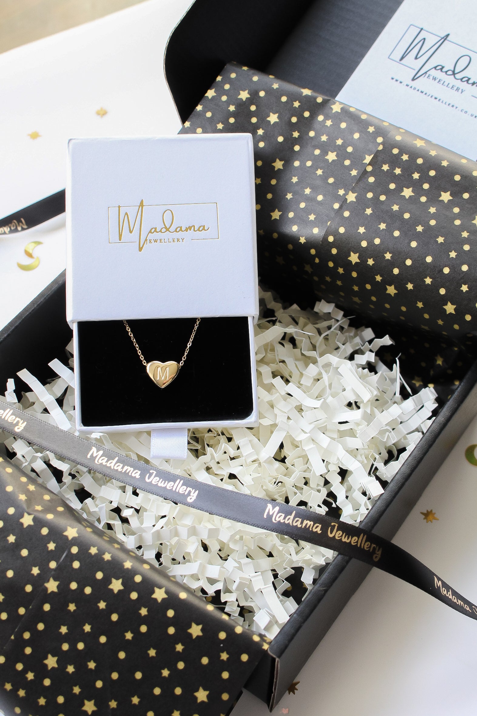 ŠIRDELĖ TAU | Necklace with letter