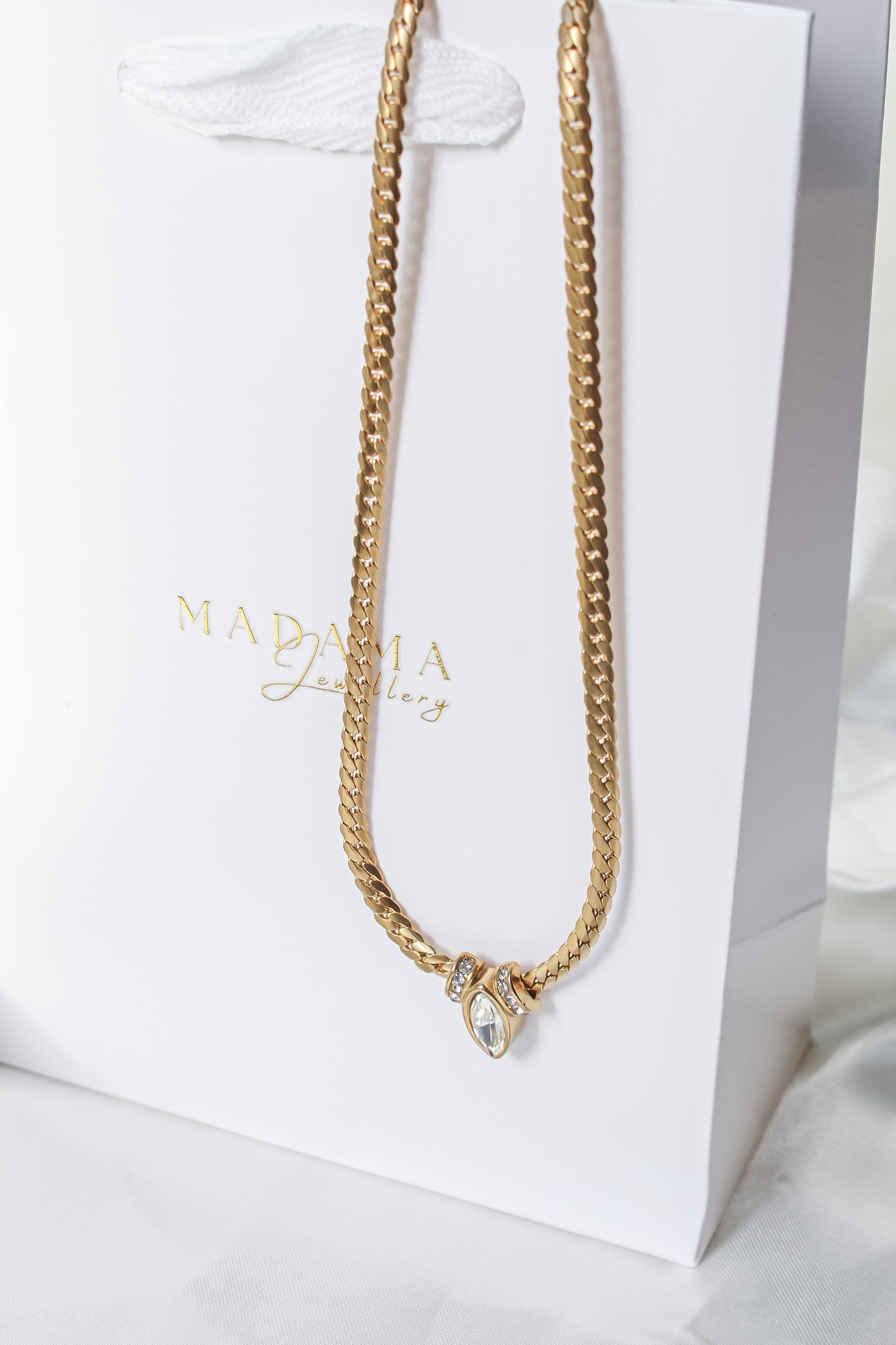 MADONA | Necklace