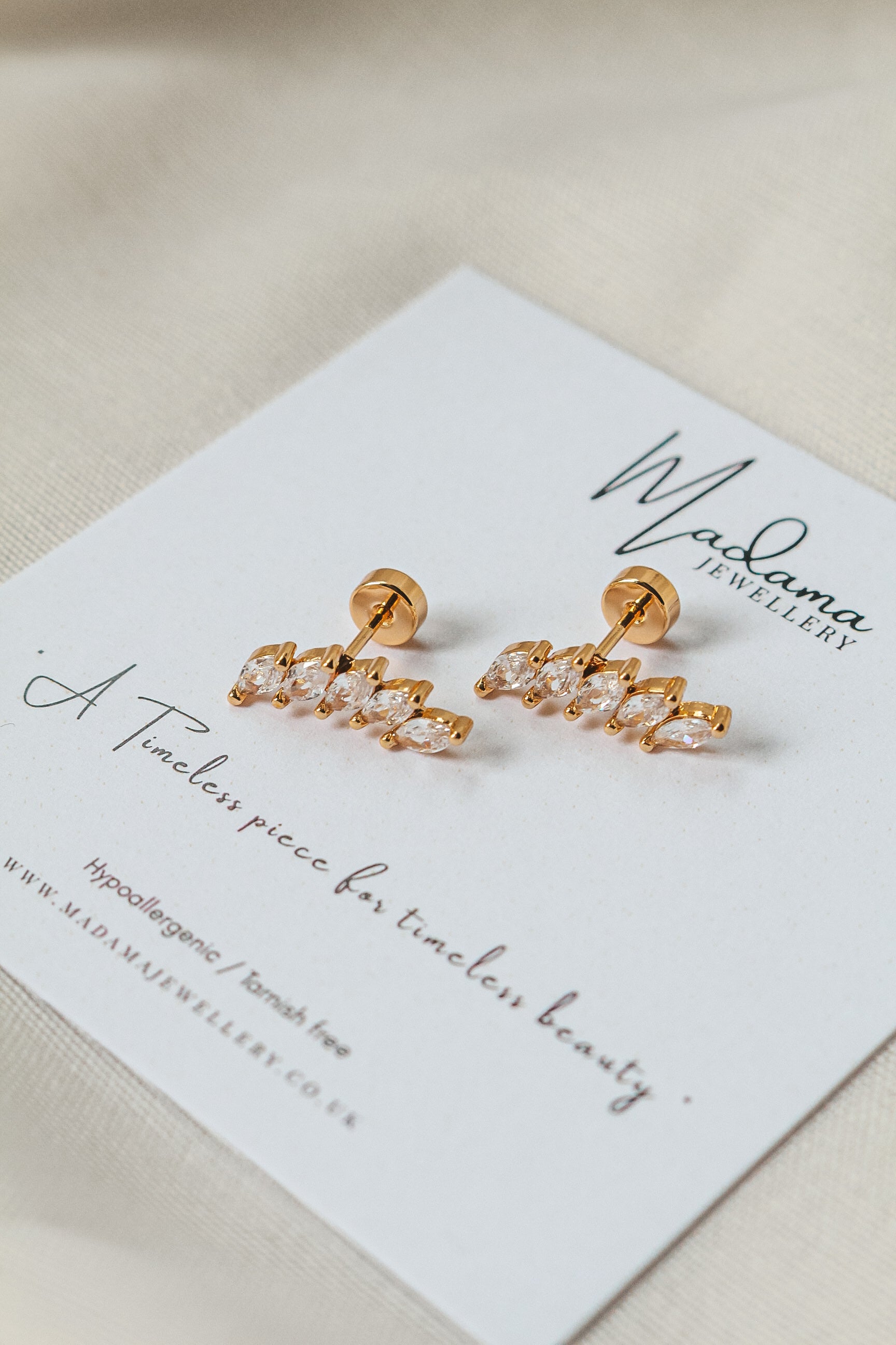 ANGEL | Screw end Earrings