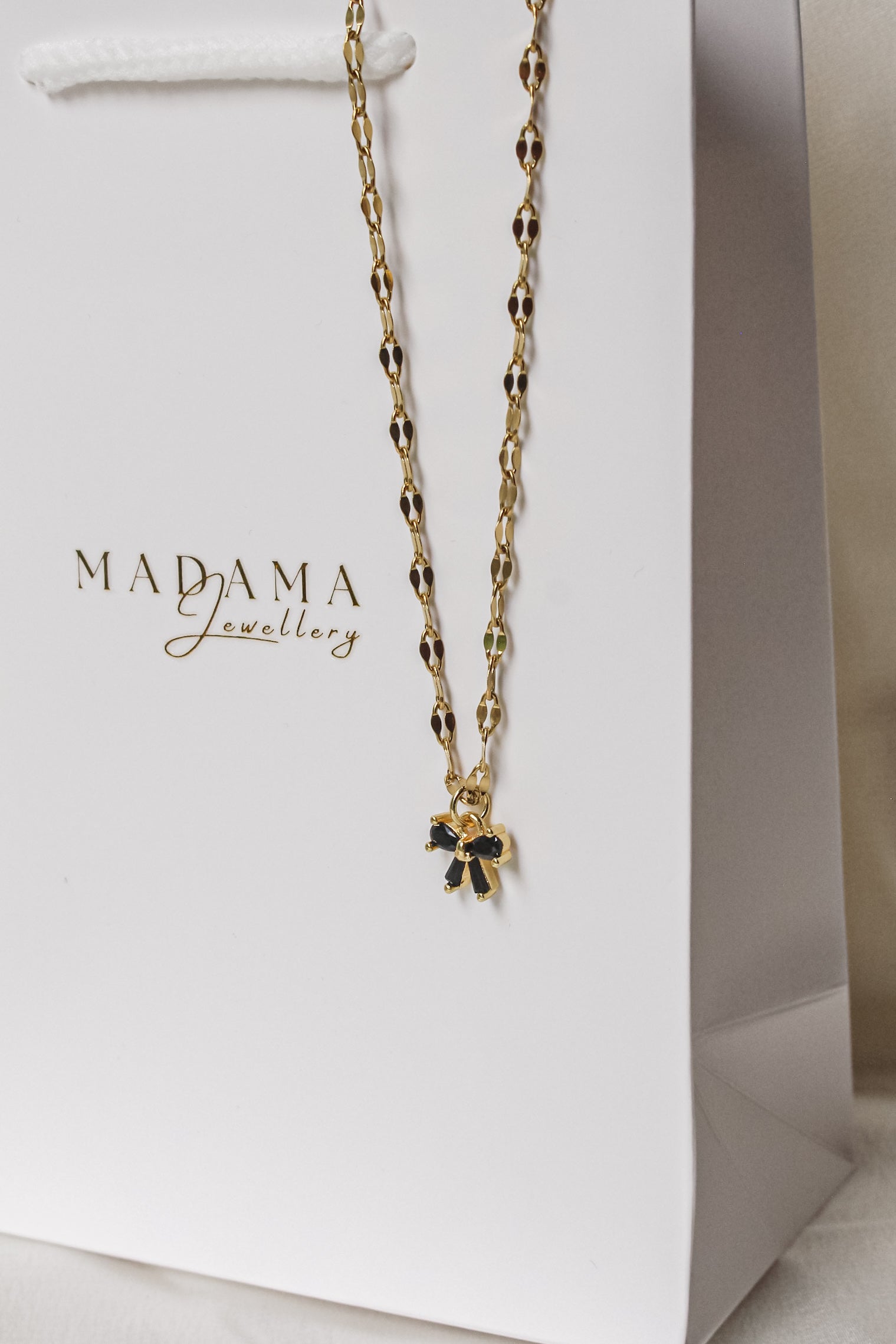 BOW | Necklace