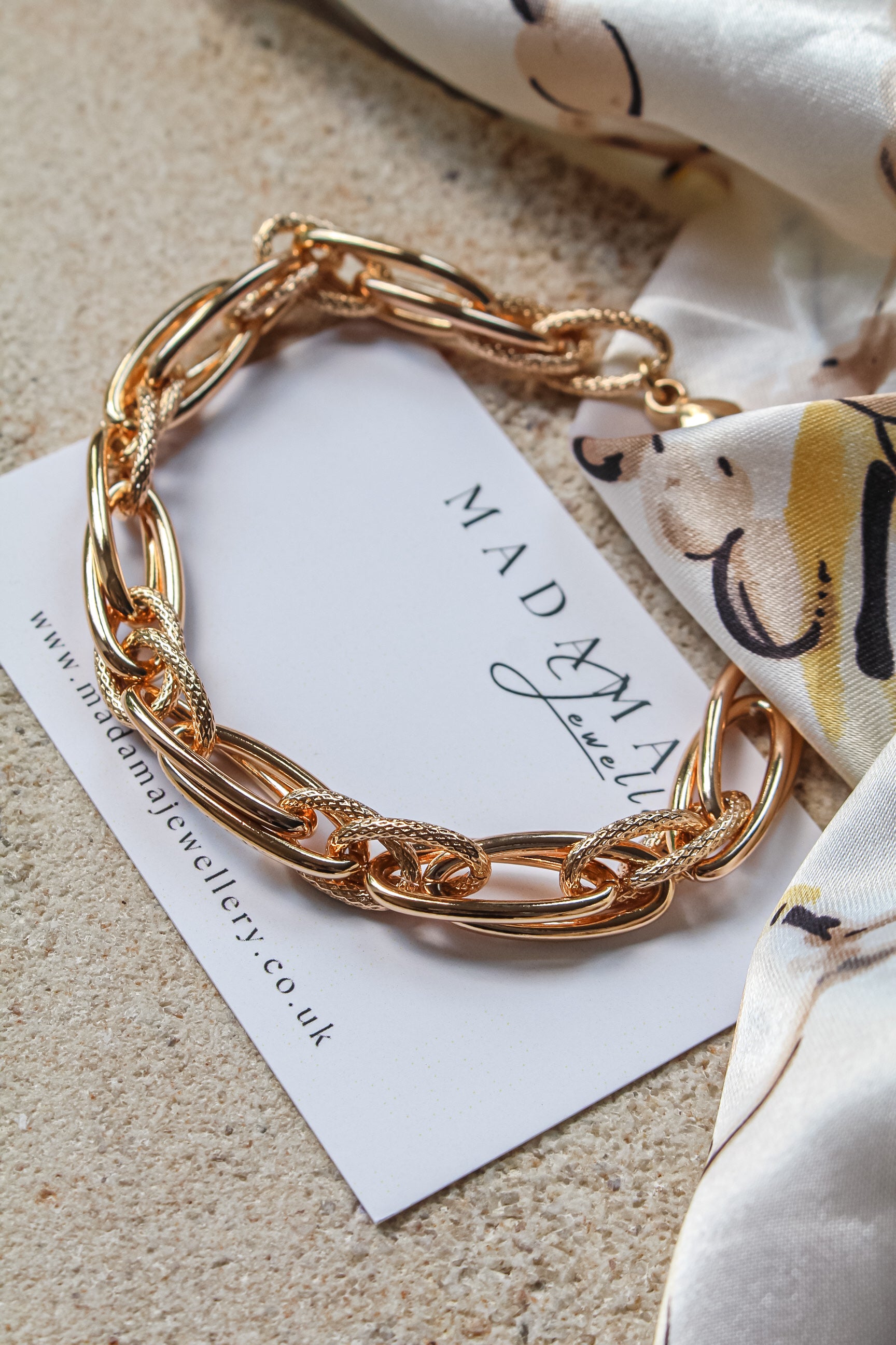 ORINTA | Chunky Bracelet