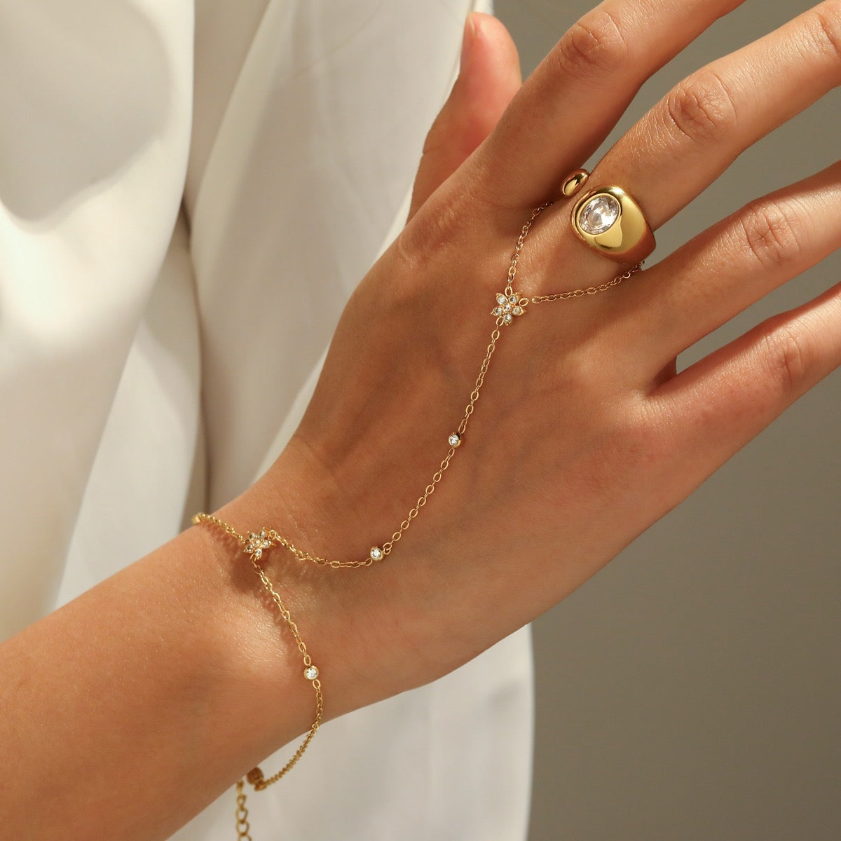 FLOWER | Chain Bracelet with Ring