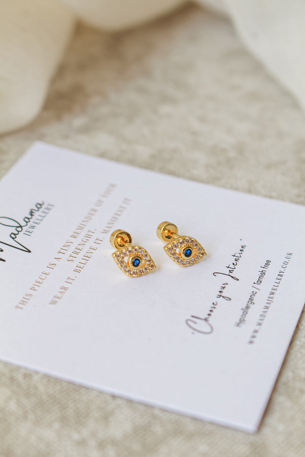 EVIL EYE | Screw end Earrings