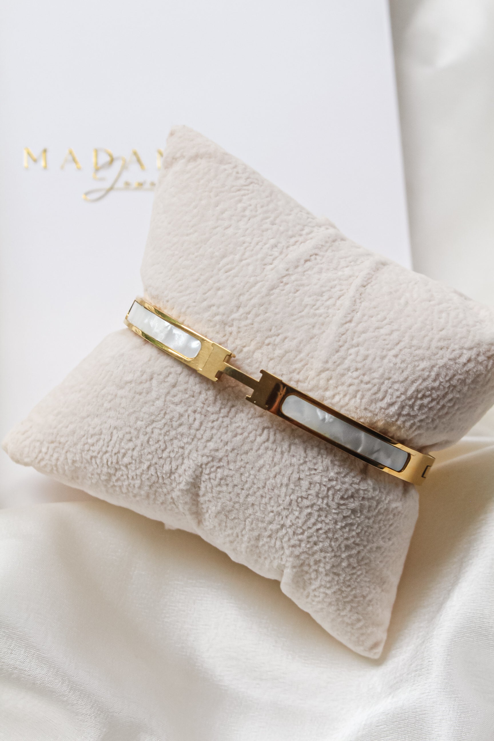 ARIA | Bangle