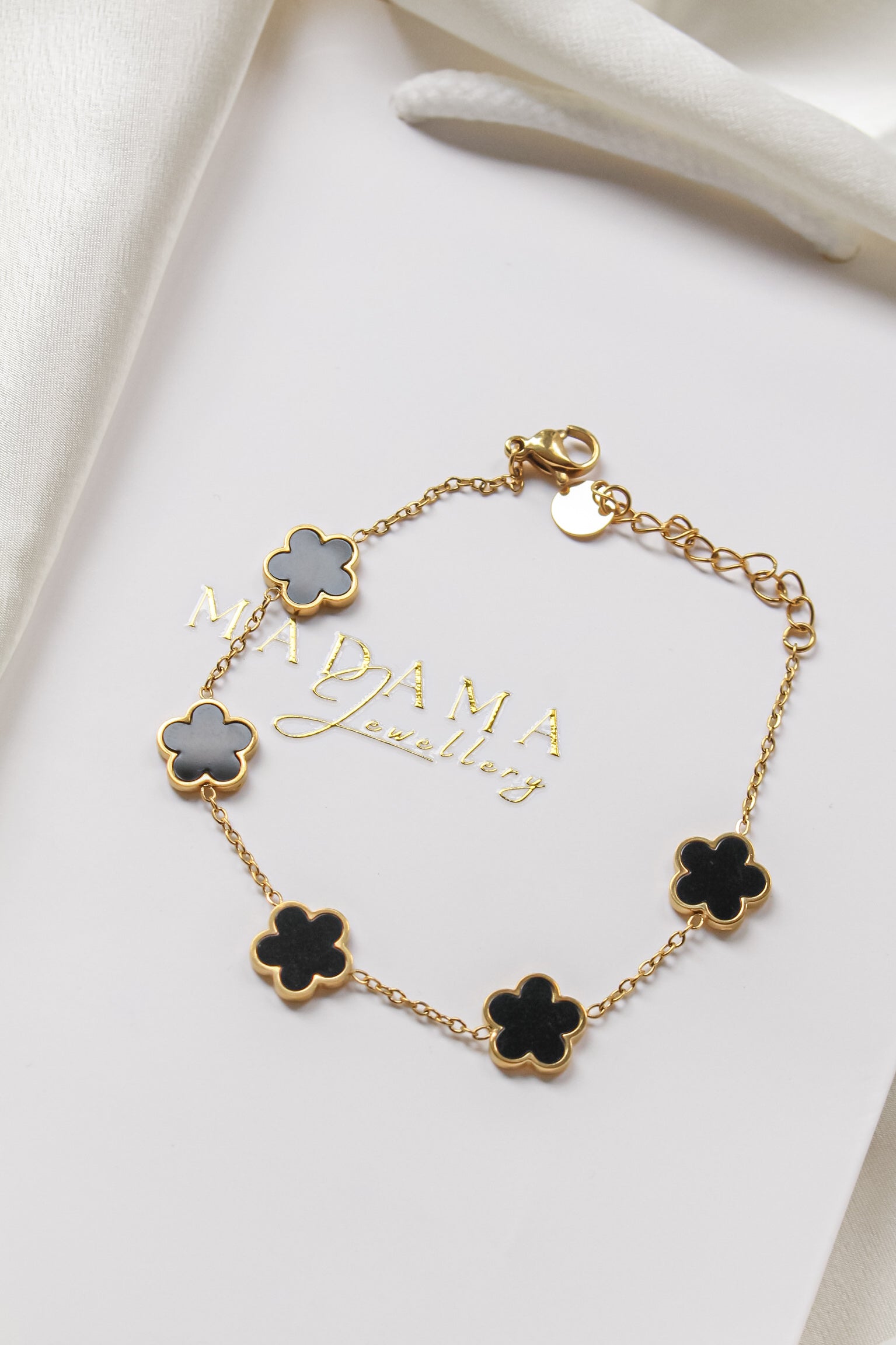 EMMA | 1cm Clover Bracelet