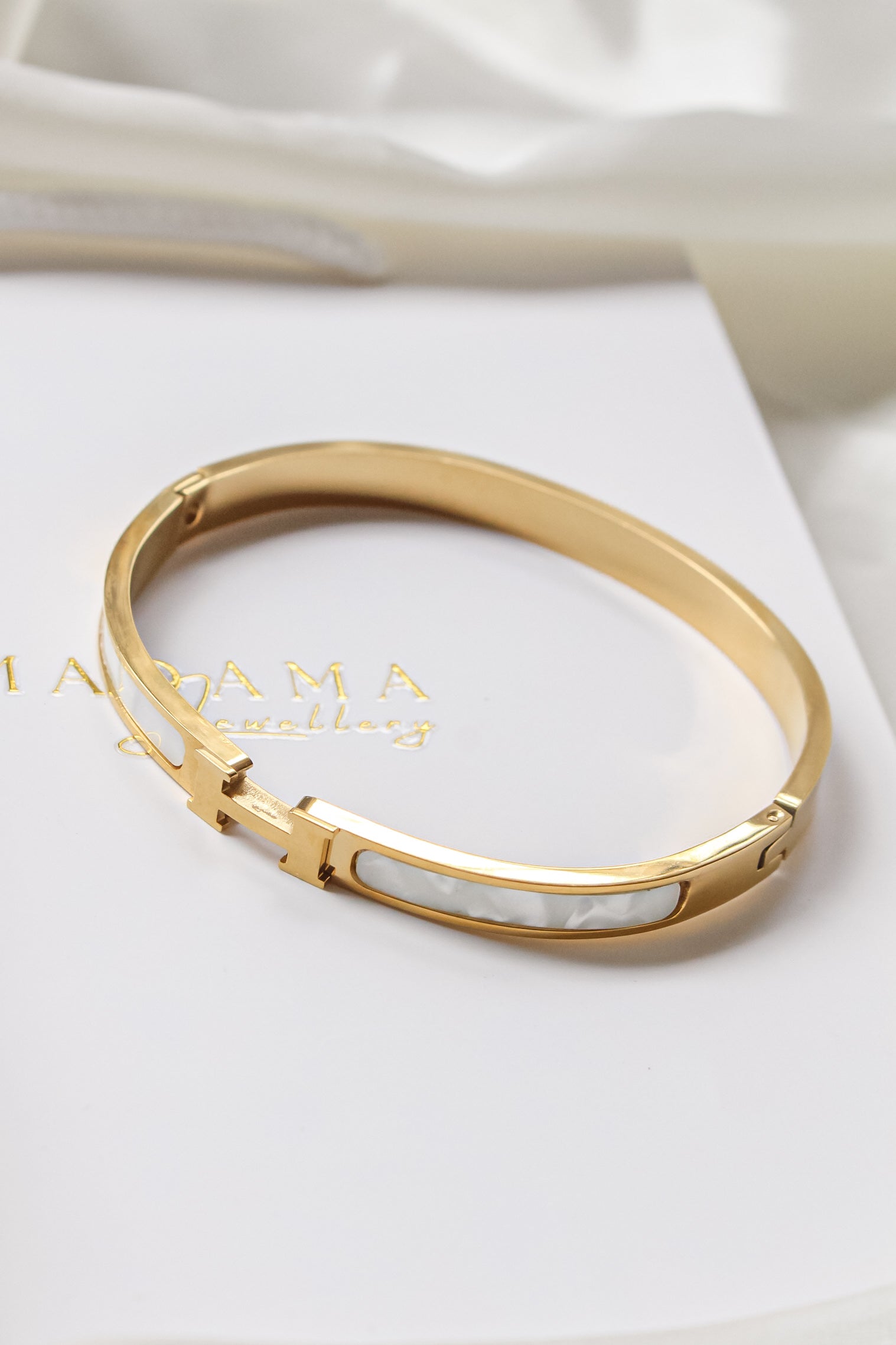 ARIA | Bangle