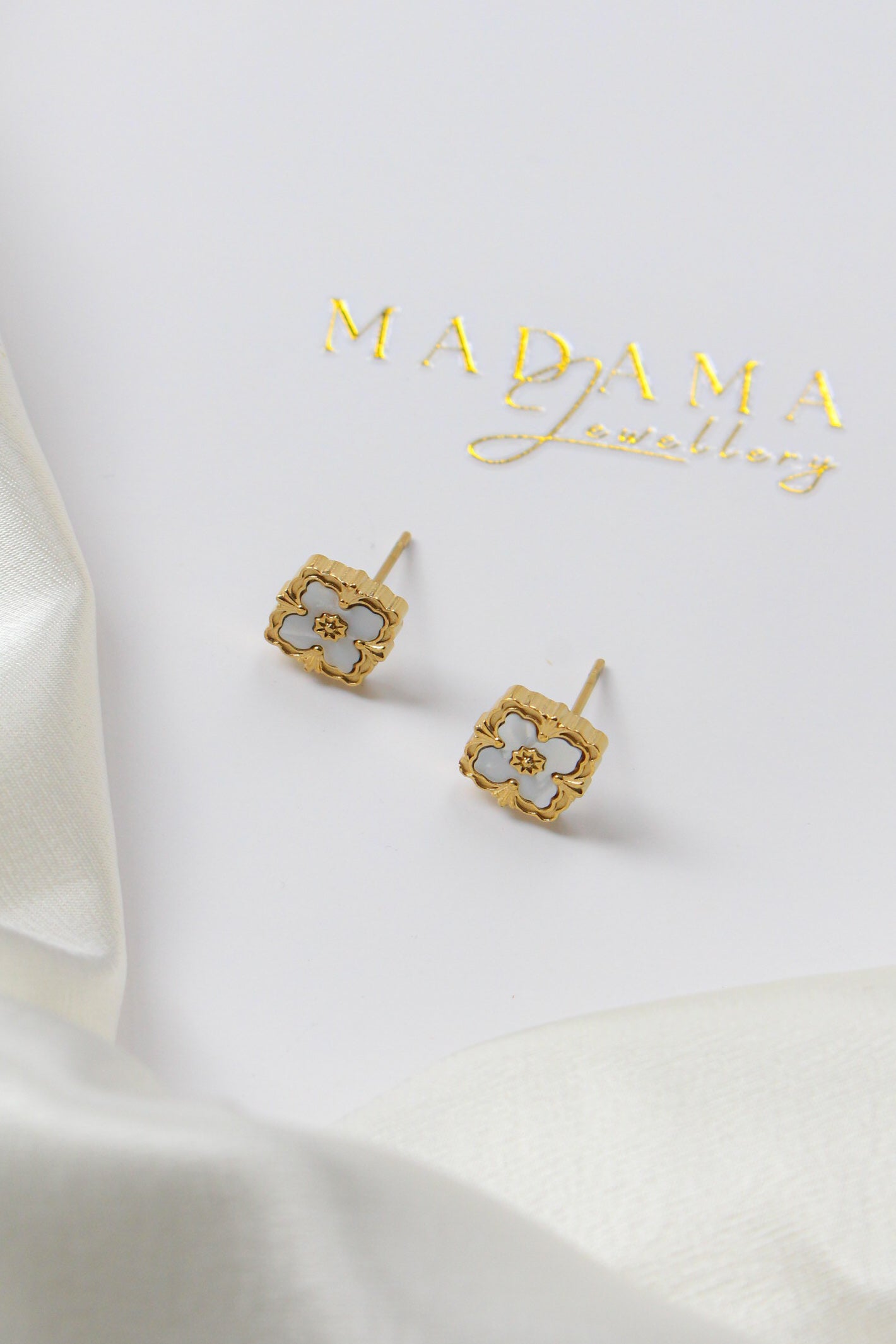 NAOMI | Cream Earrings