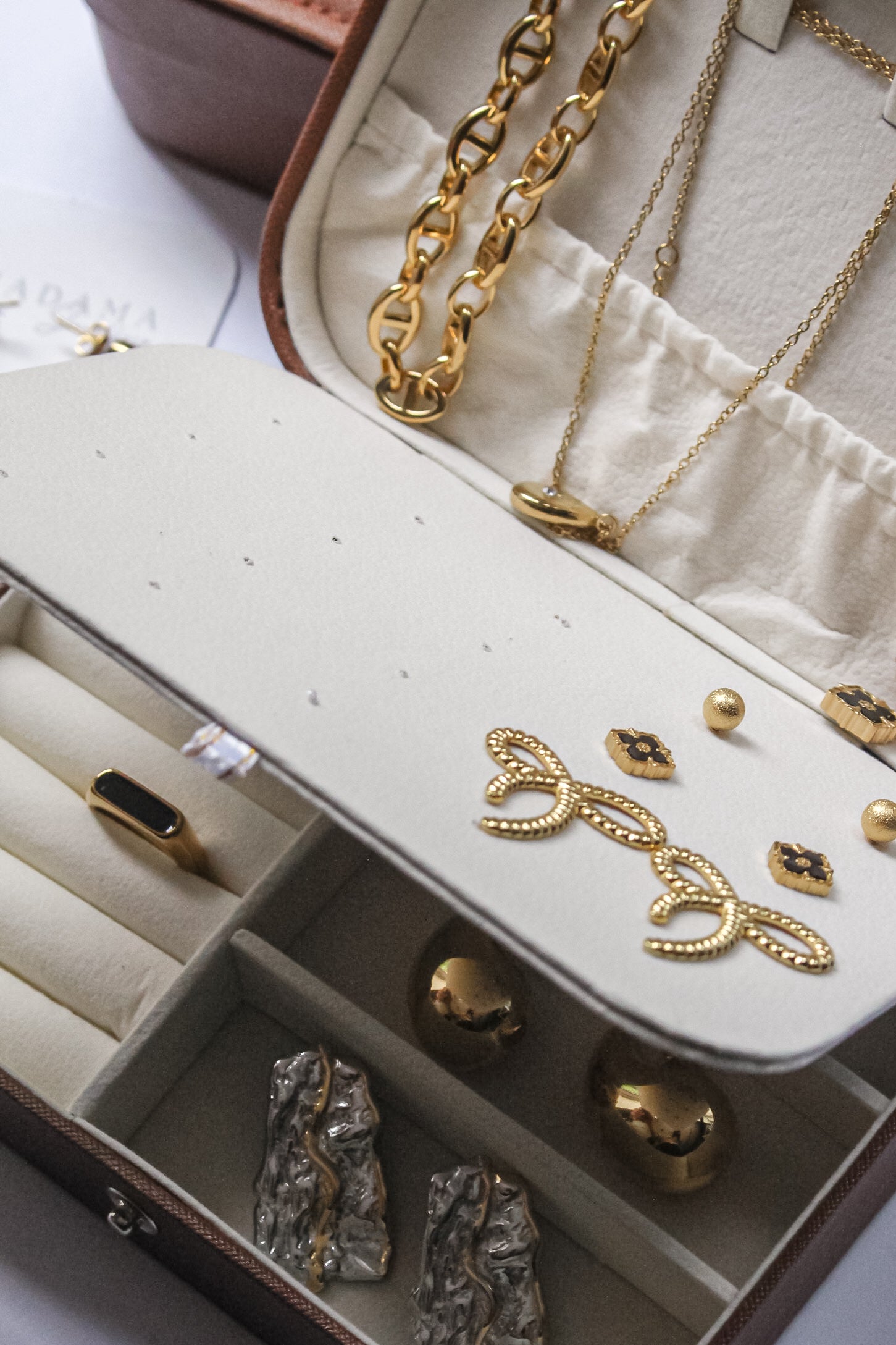 Luxury Jewellery Box 🤎