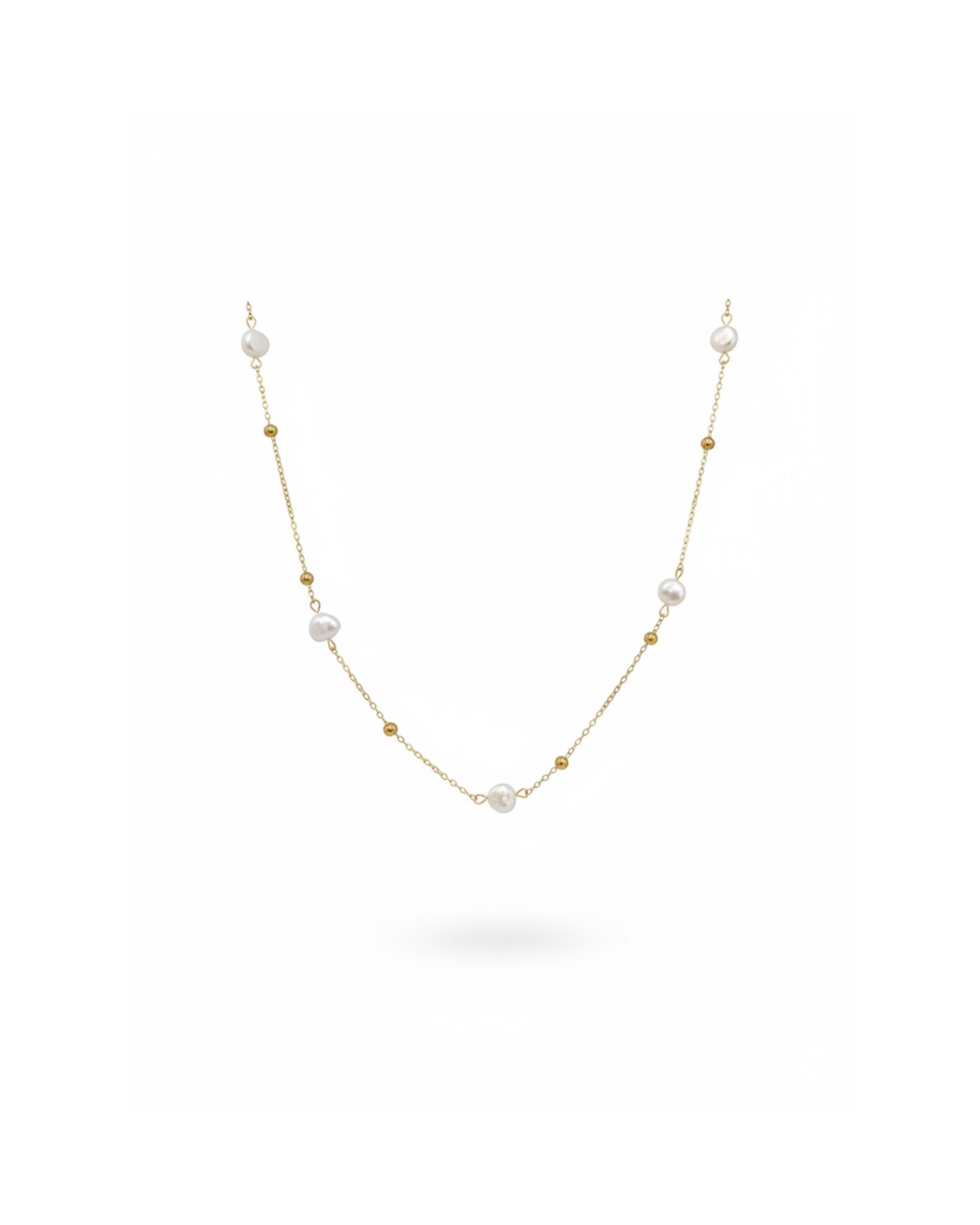 LESS IS MORE | Freshwater Pearl necklace