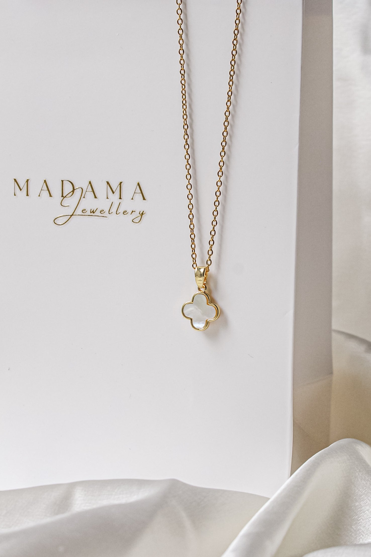 ROSIN | necklace