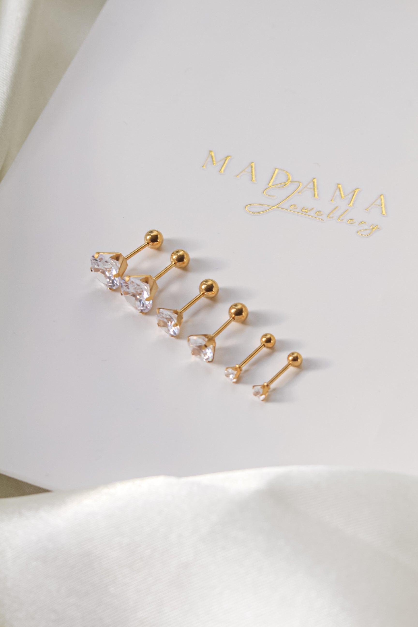 KRISTALĖ | Screw earrings