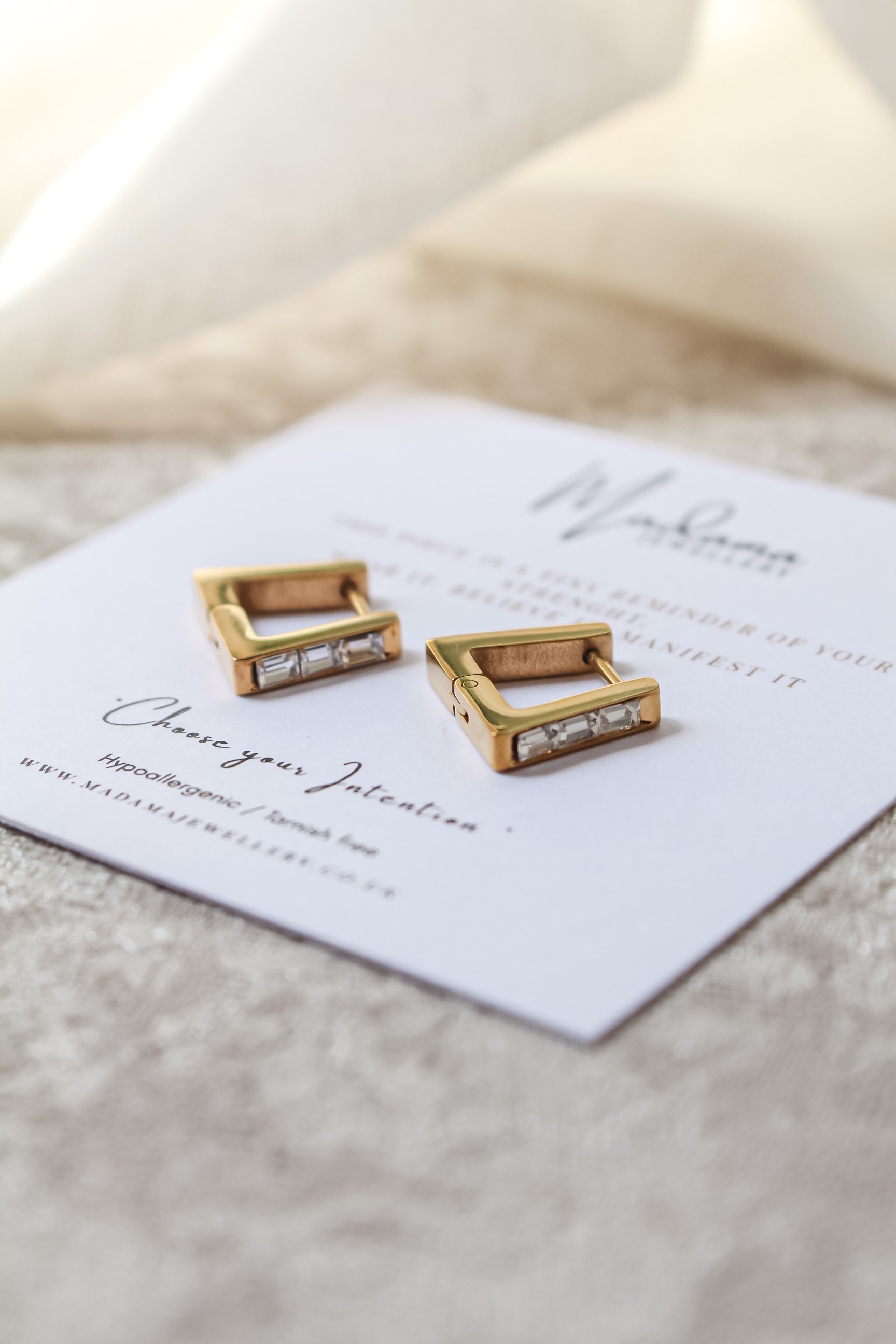 SQUARES | hoops