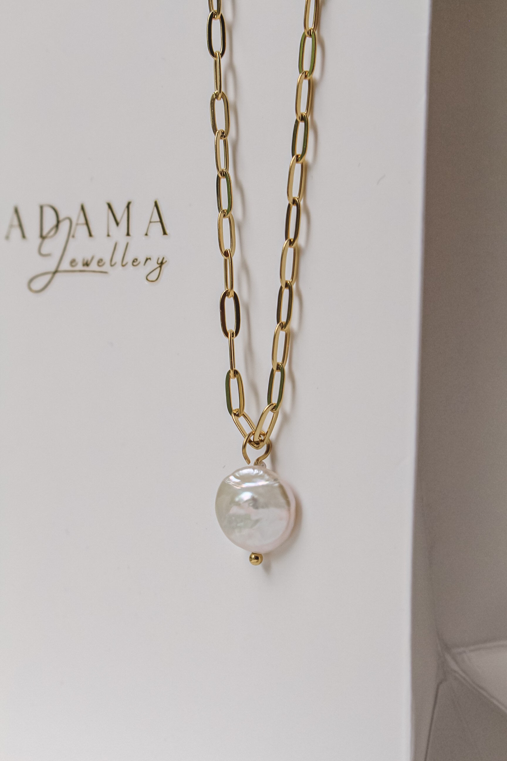 ISLA | Fresh Pearl Necklace