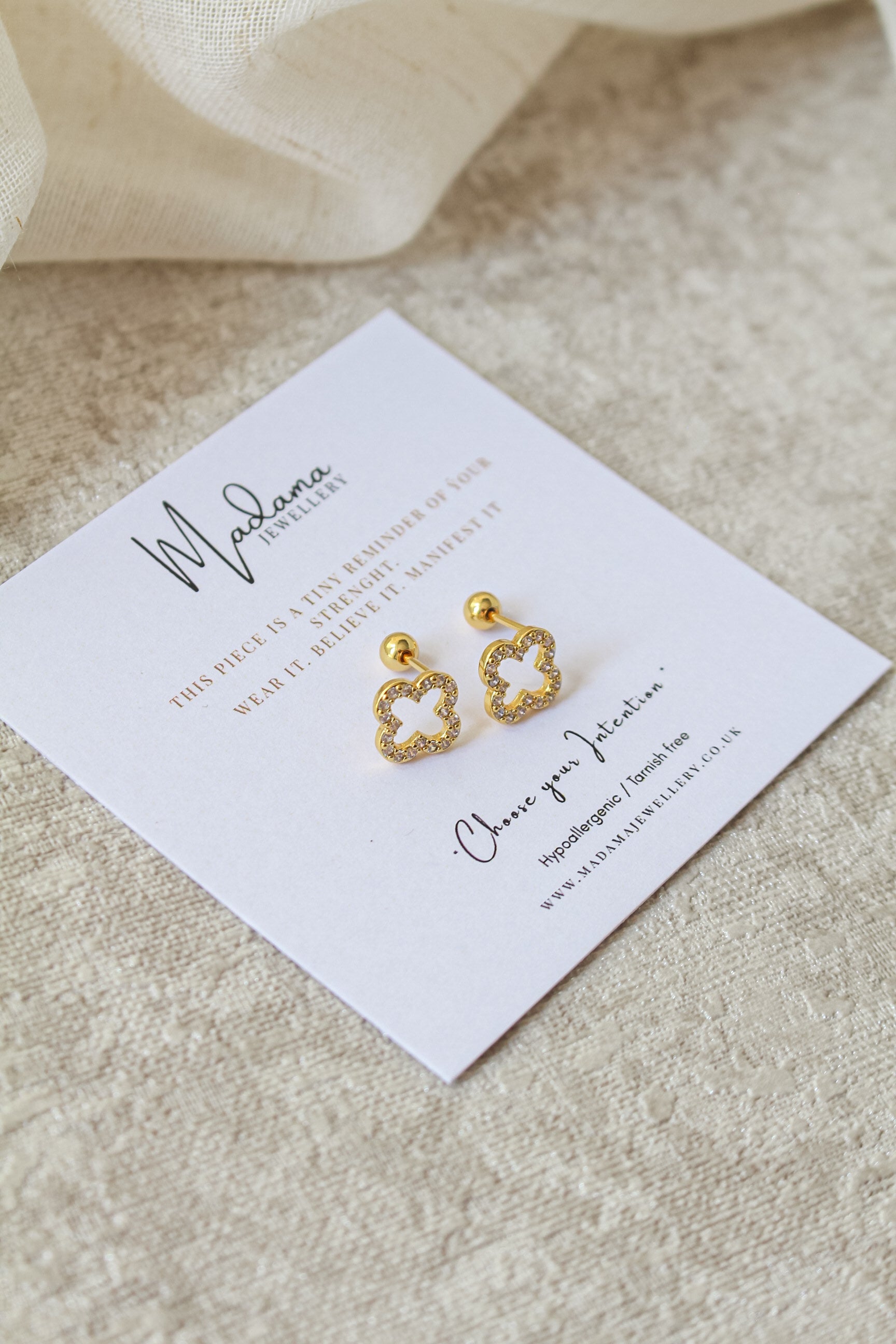CLOVER | Flats screw earrings