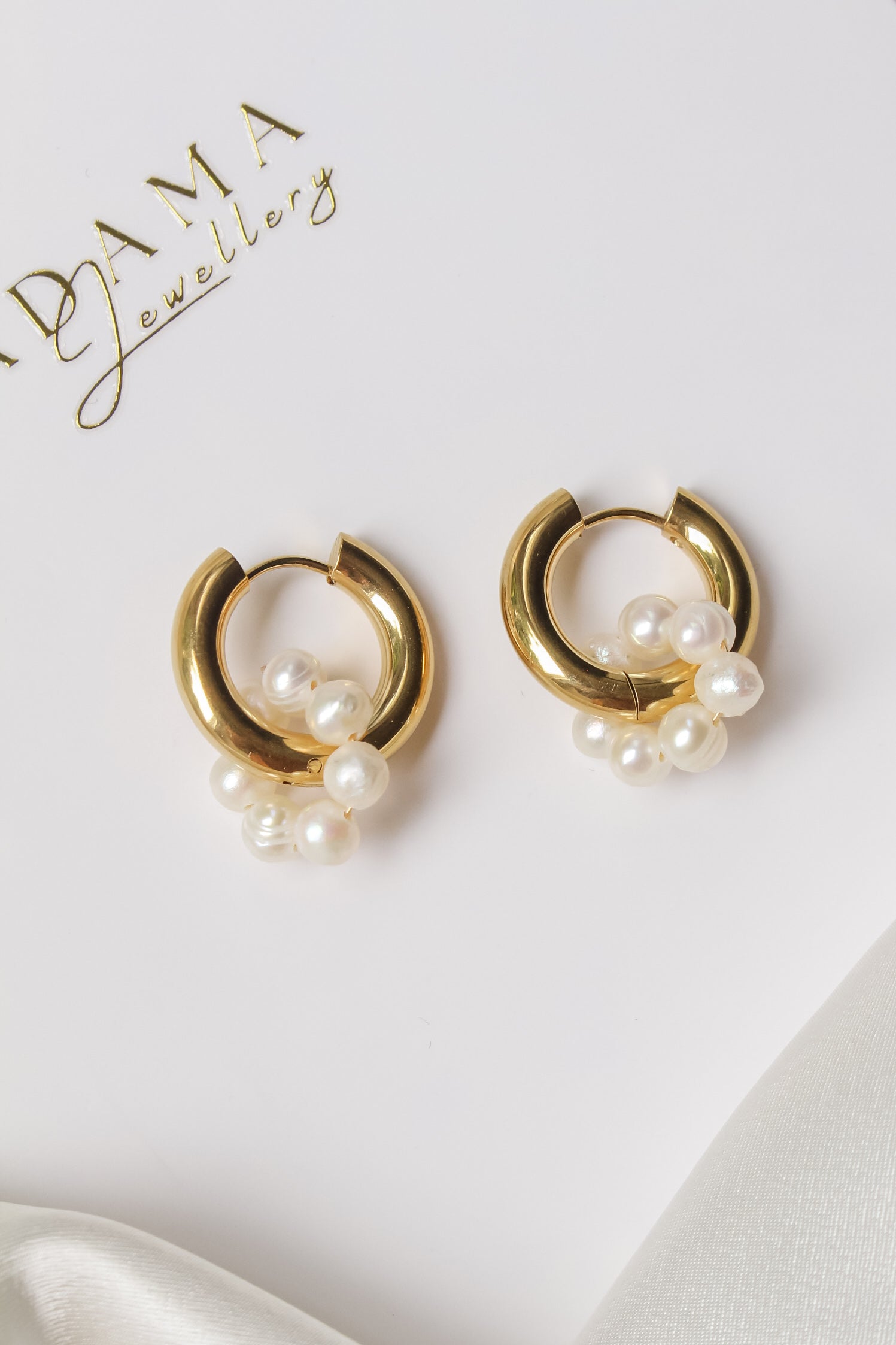 POPPY | Hoops With Fresh pearls