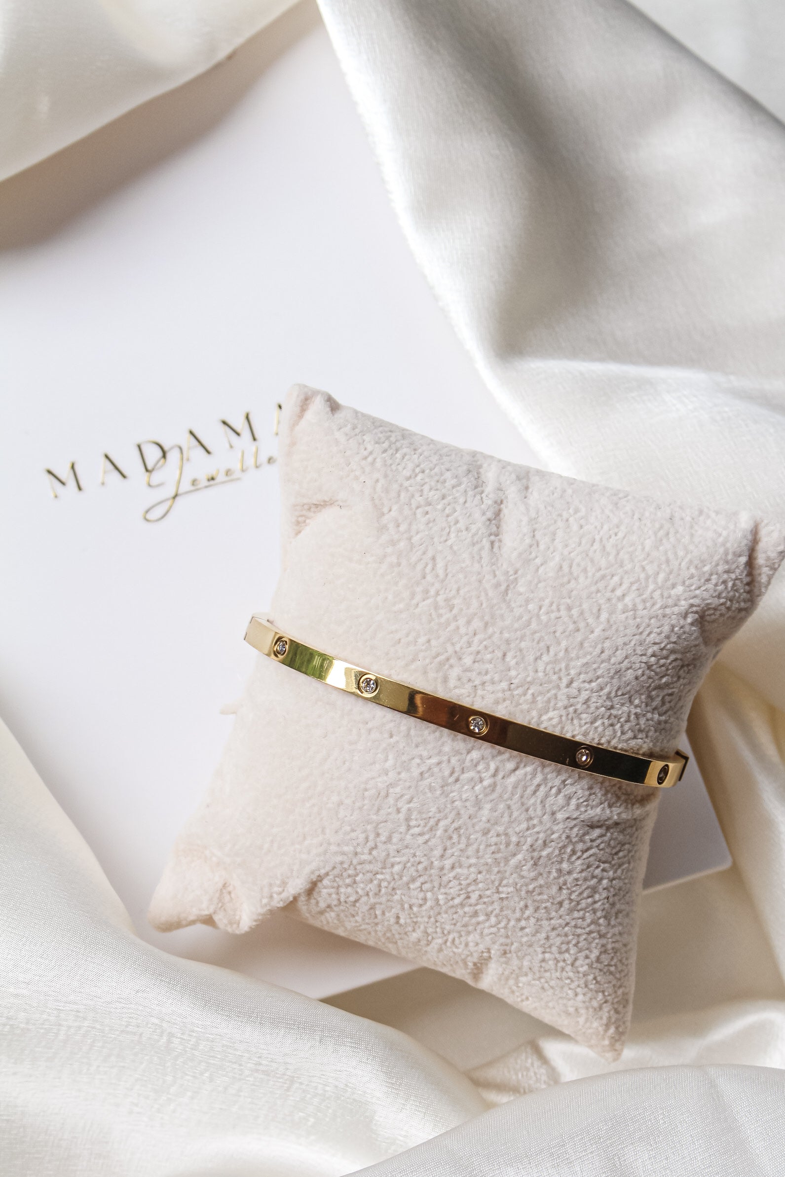 KYLIE | 4mm Bangle