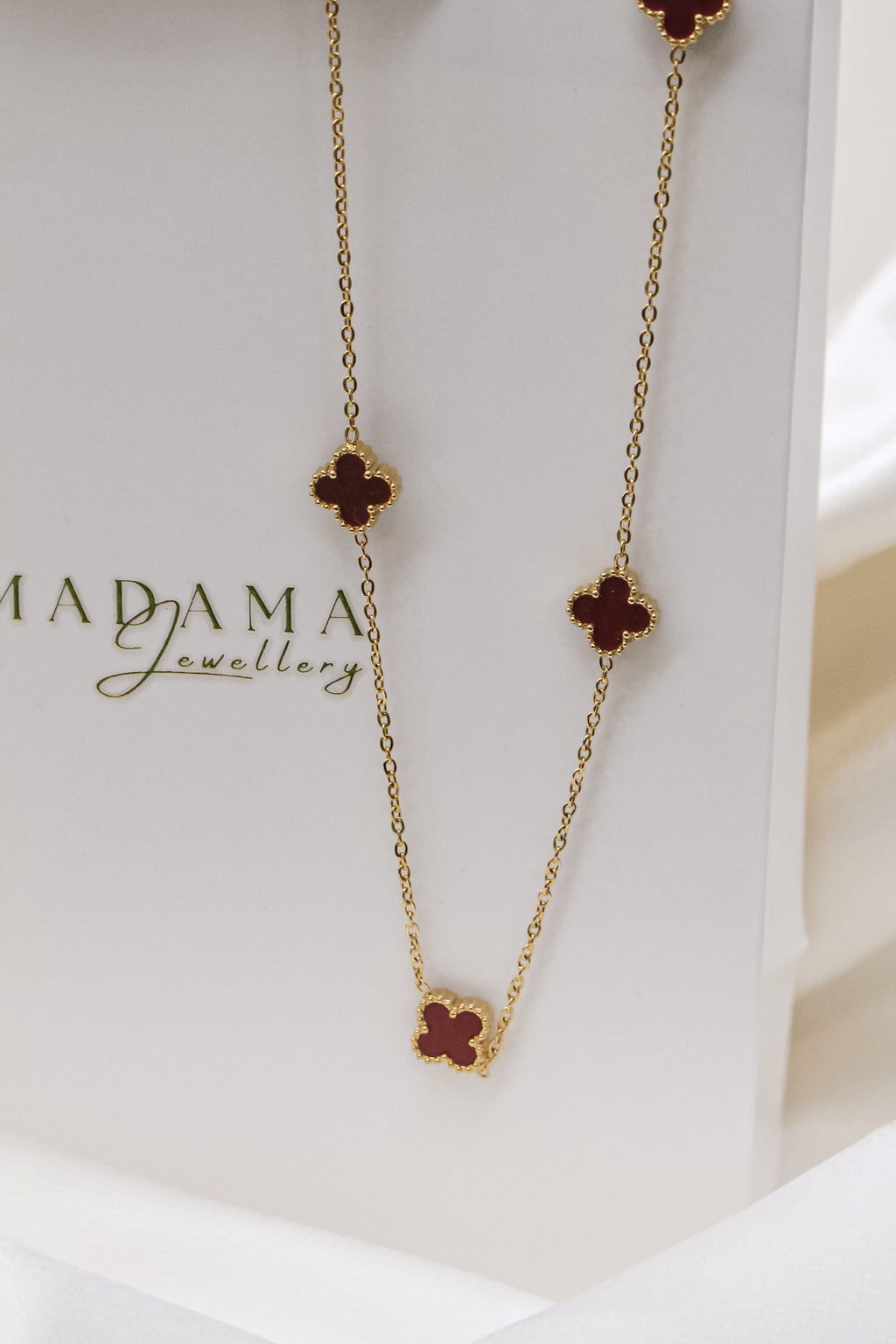CLOVER LOVER | 5 Clover necklace
