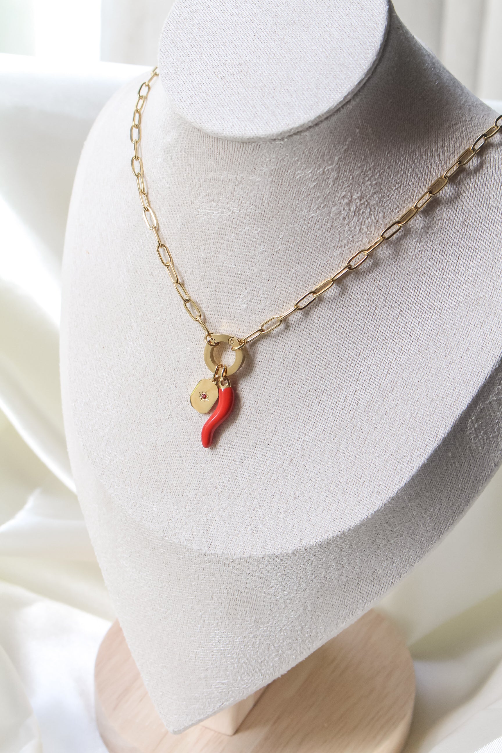 CHILLI | Pendant necklace