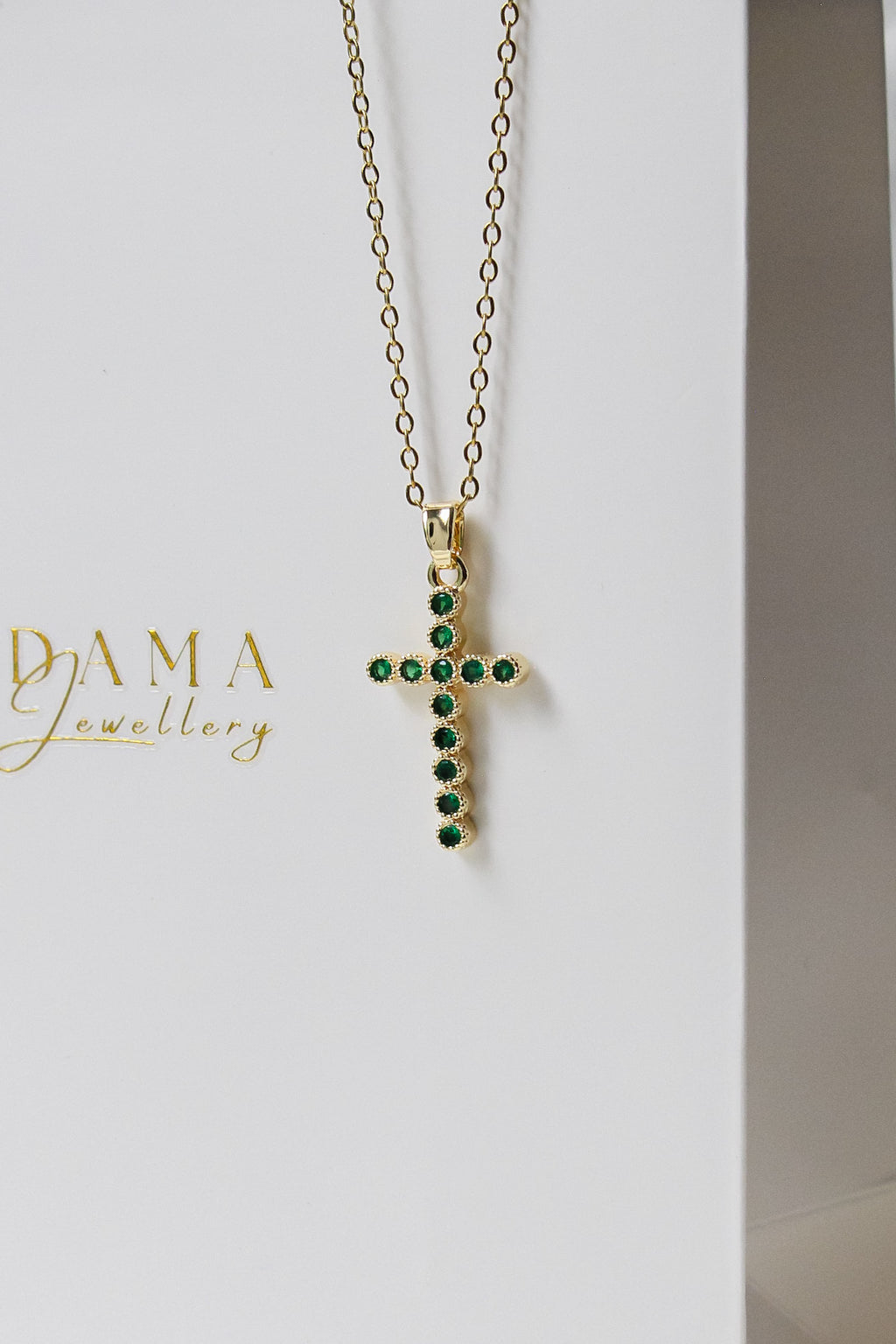 EMERALD | Cross necklace