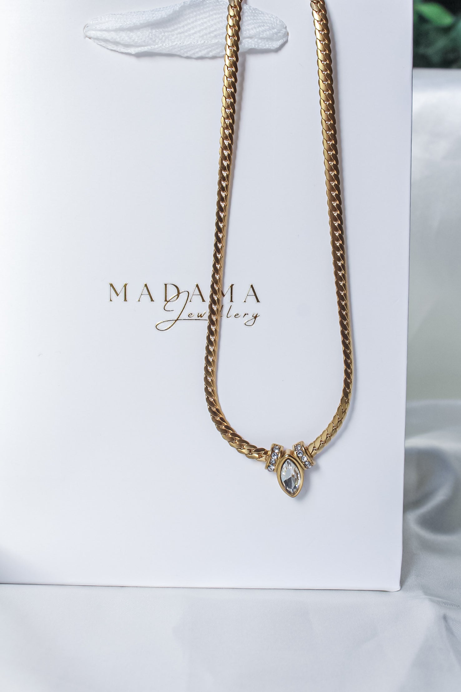 MADONA | Necklace