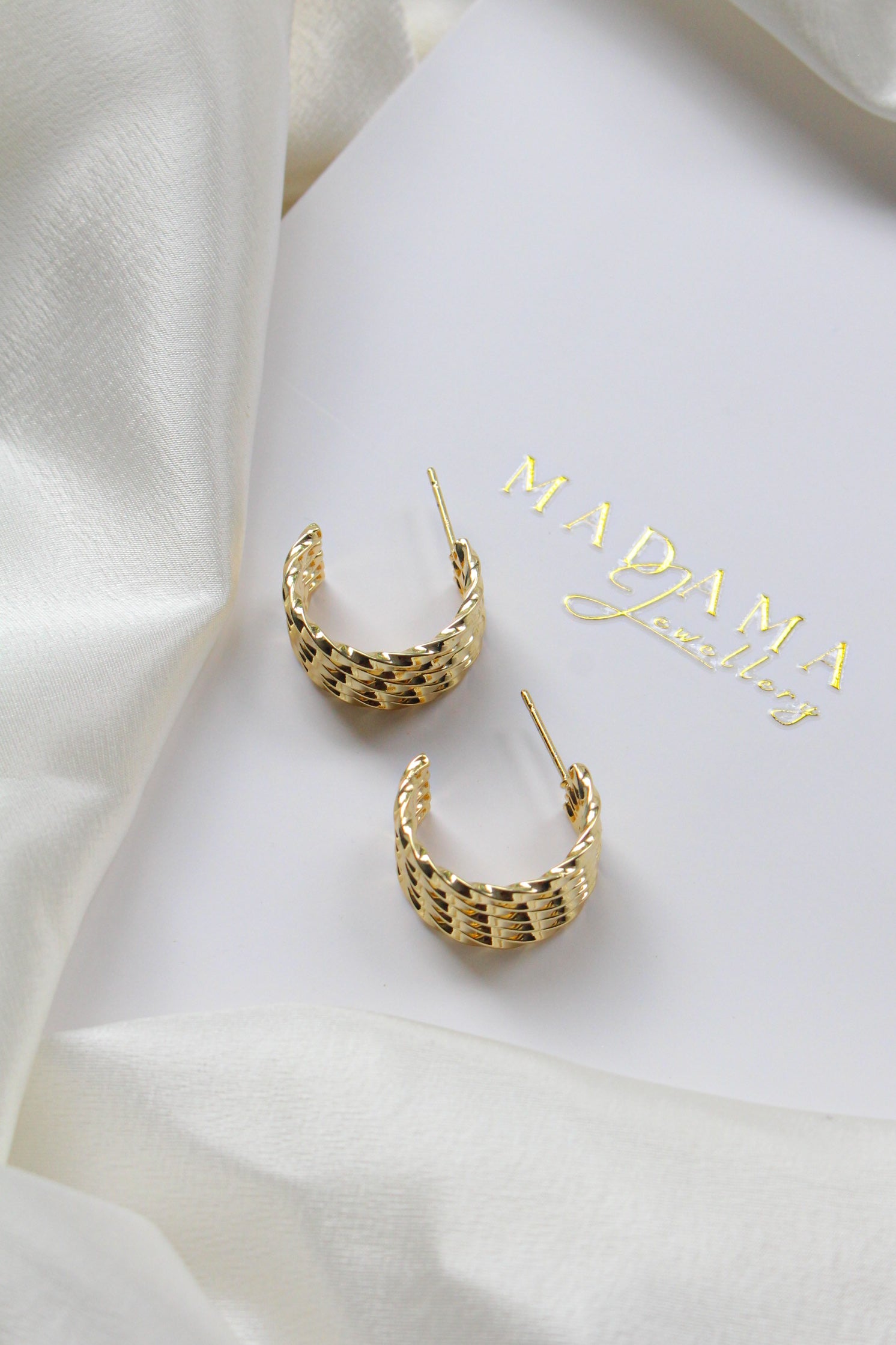 HALF MOON | Earrings