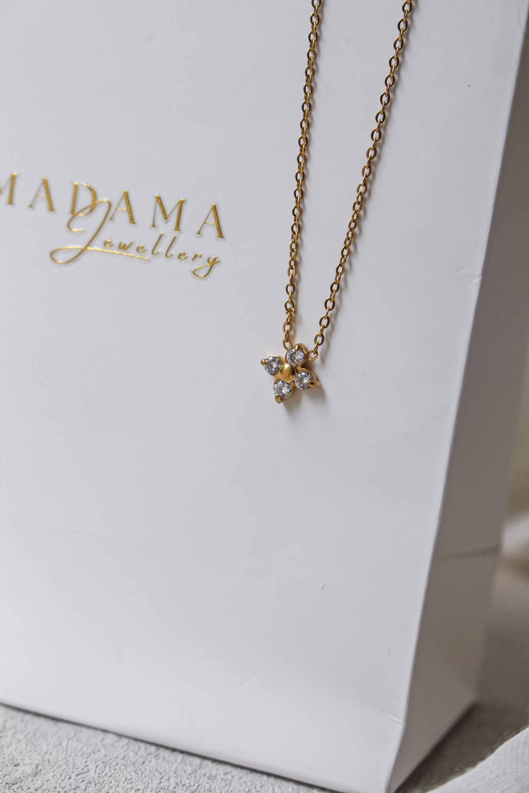 GLOW | Necklace