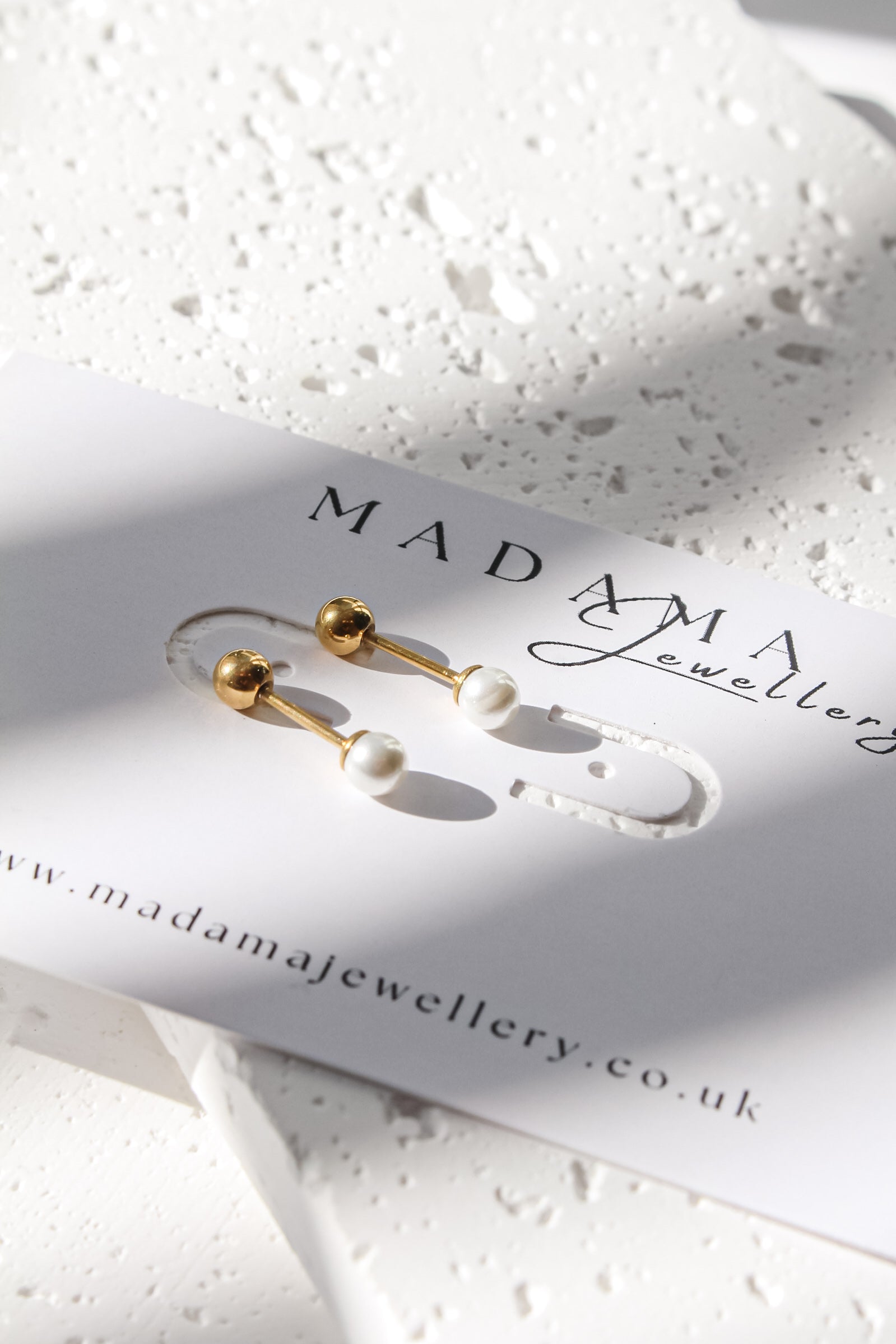 PERCHÉ | Screw end earrings