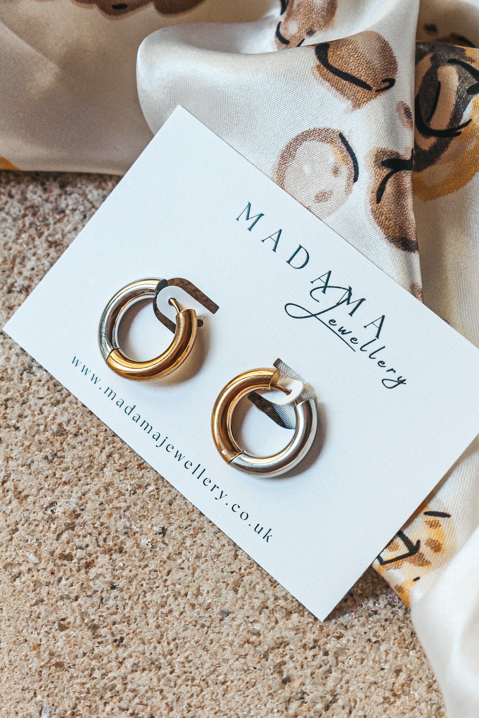 JURGITA | Mix Hoops