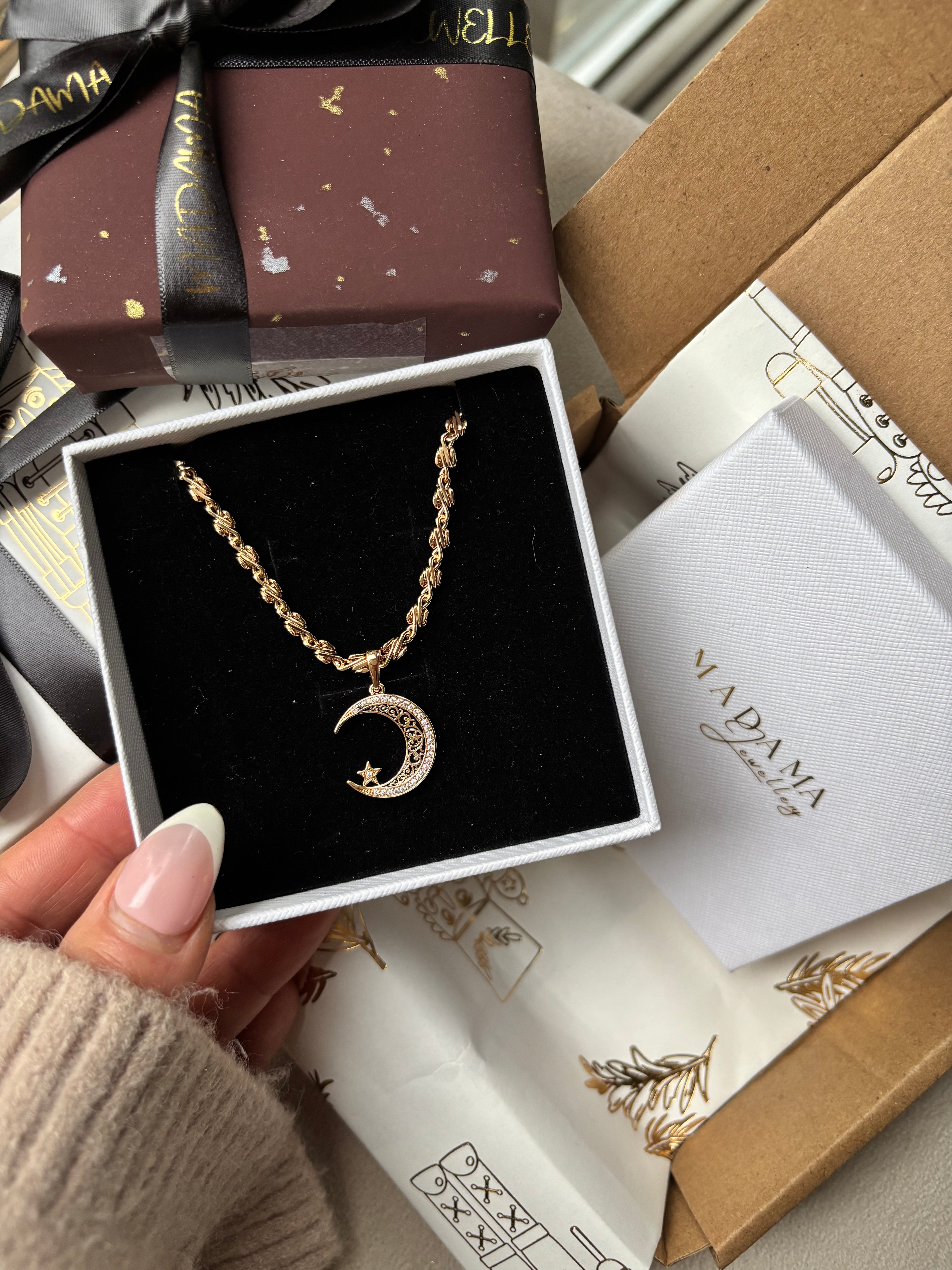 MOON | Necklace