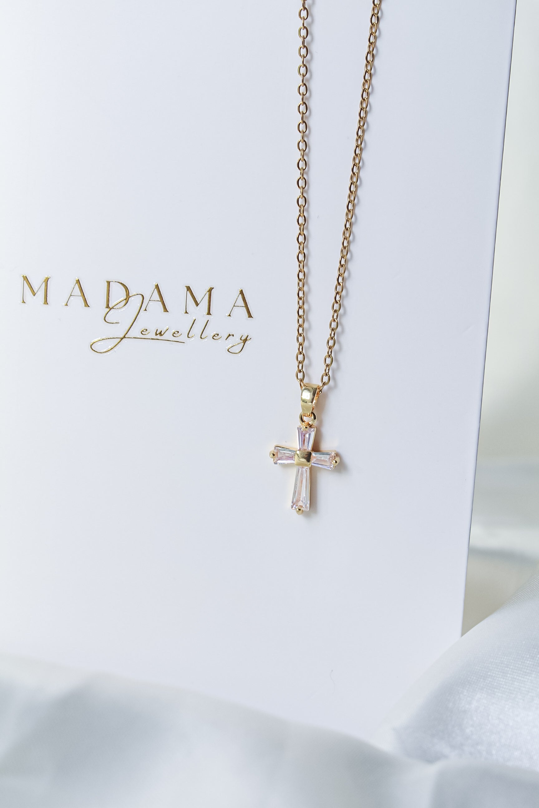 RUTH | Pendant necklace