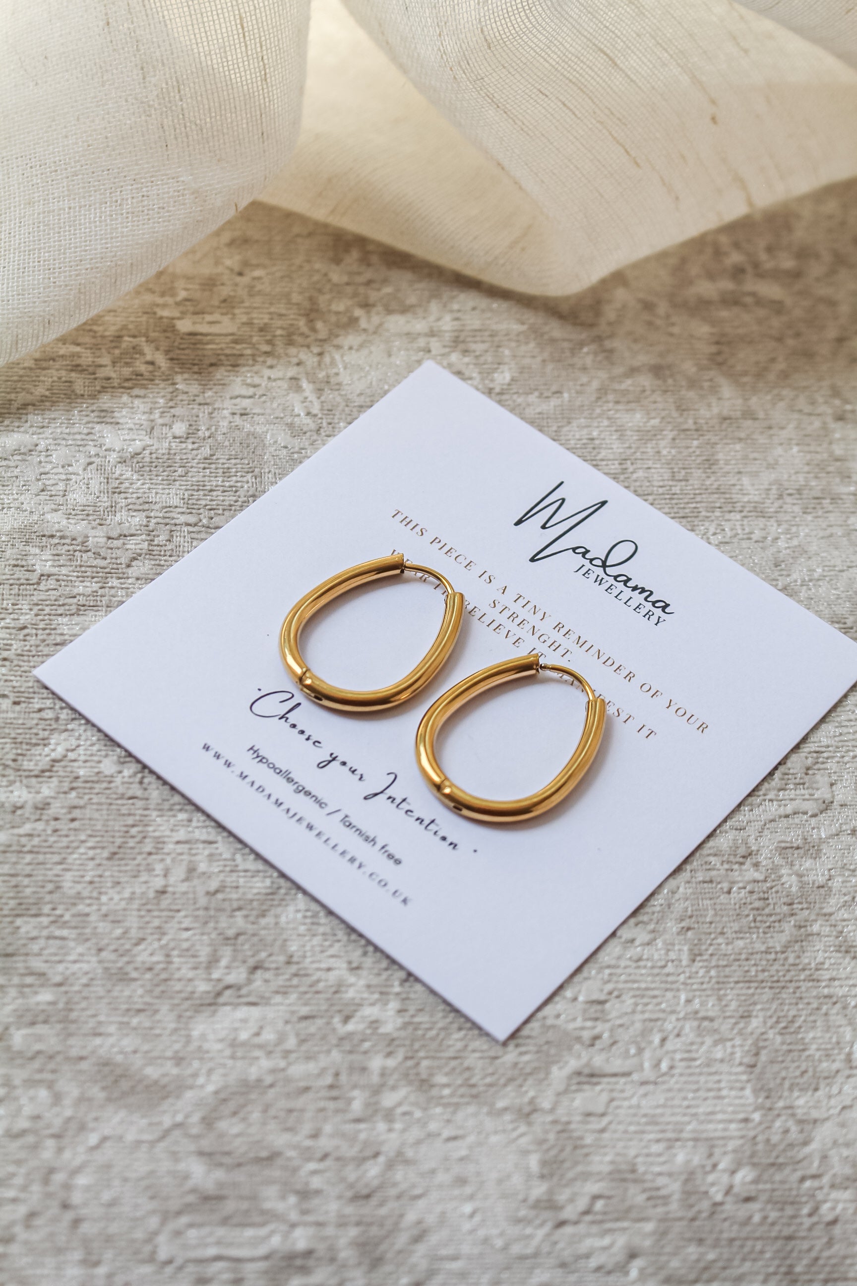 OVAL | Hoops