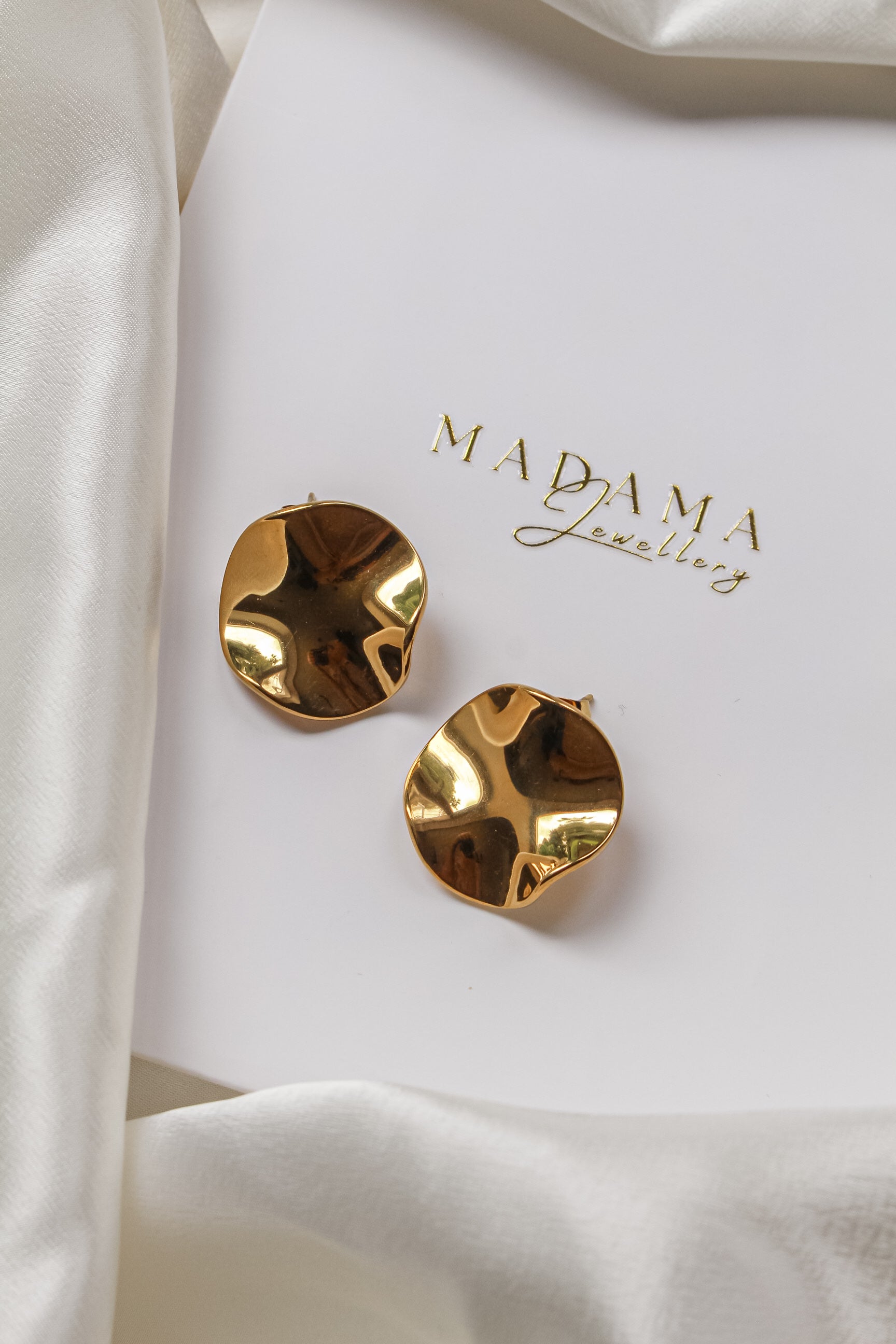 MILLION | Earrings