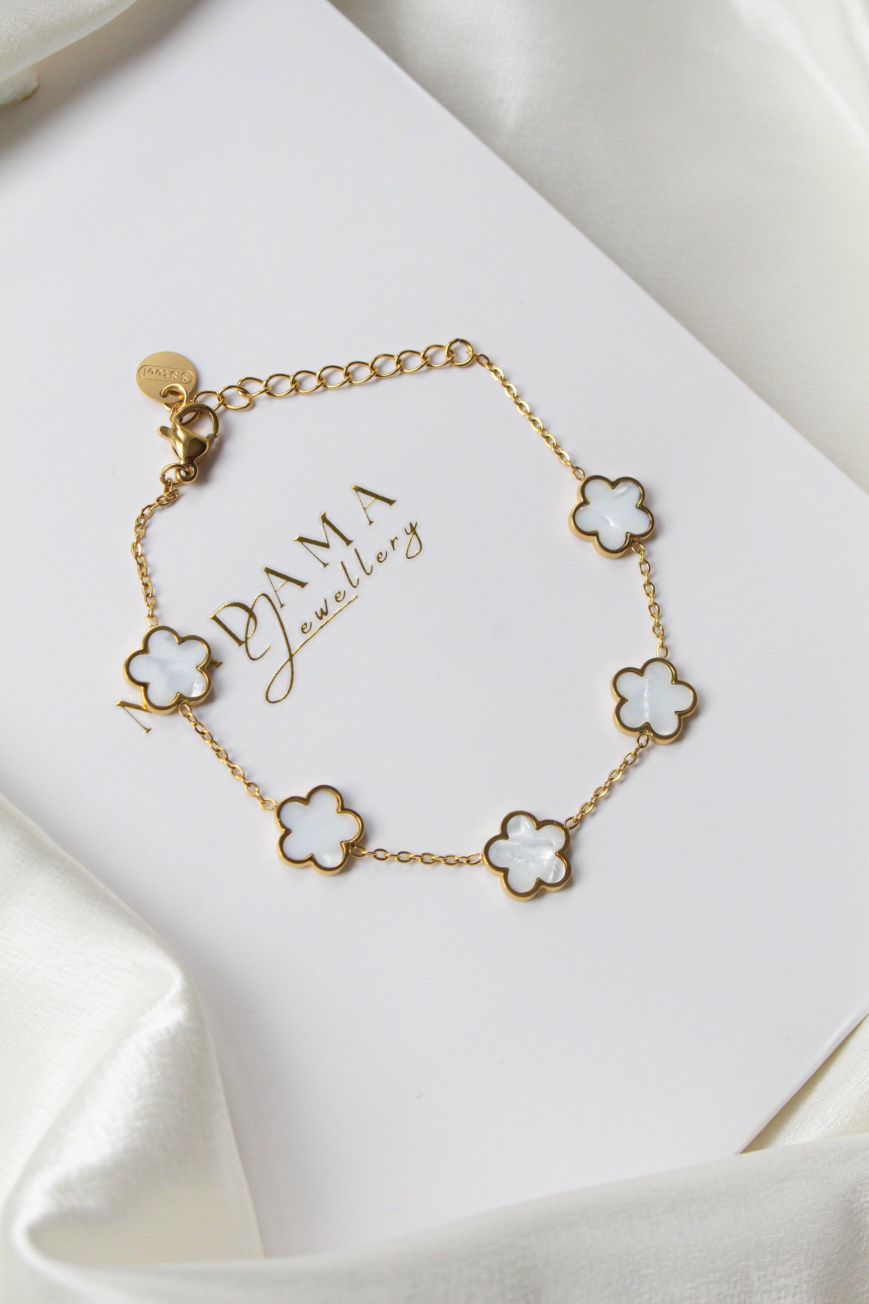 EMMA | 1cm Clover bracelet