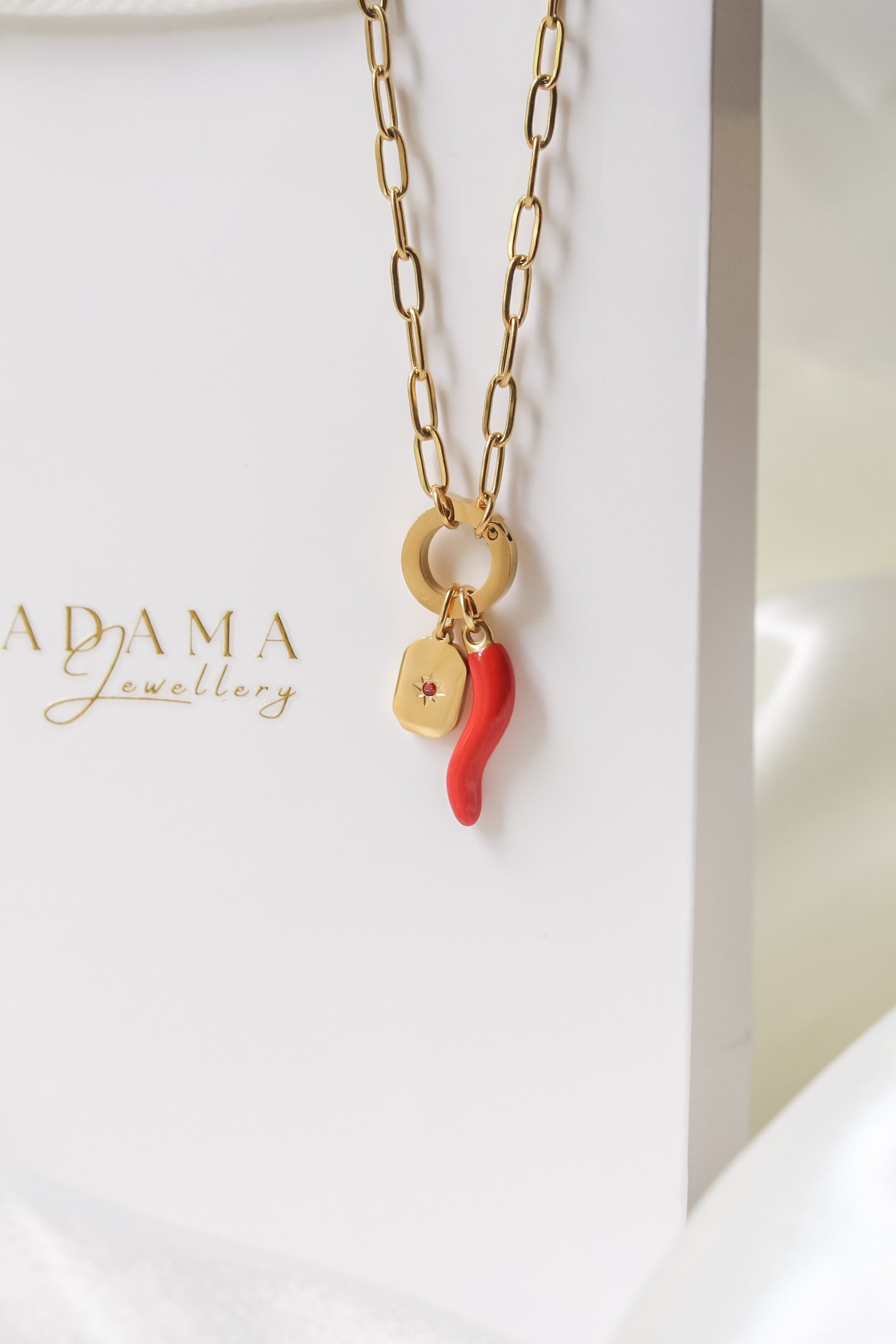 CHILLI | Pendant necklace