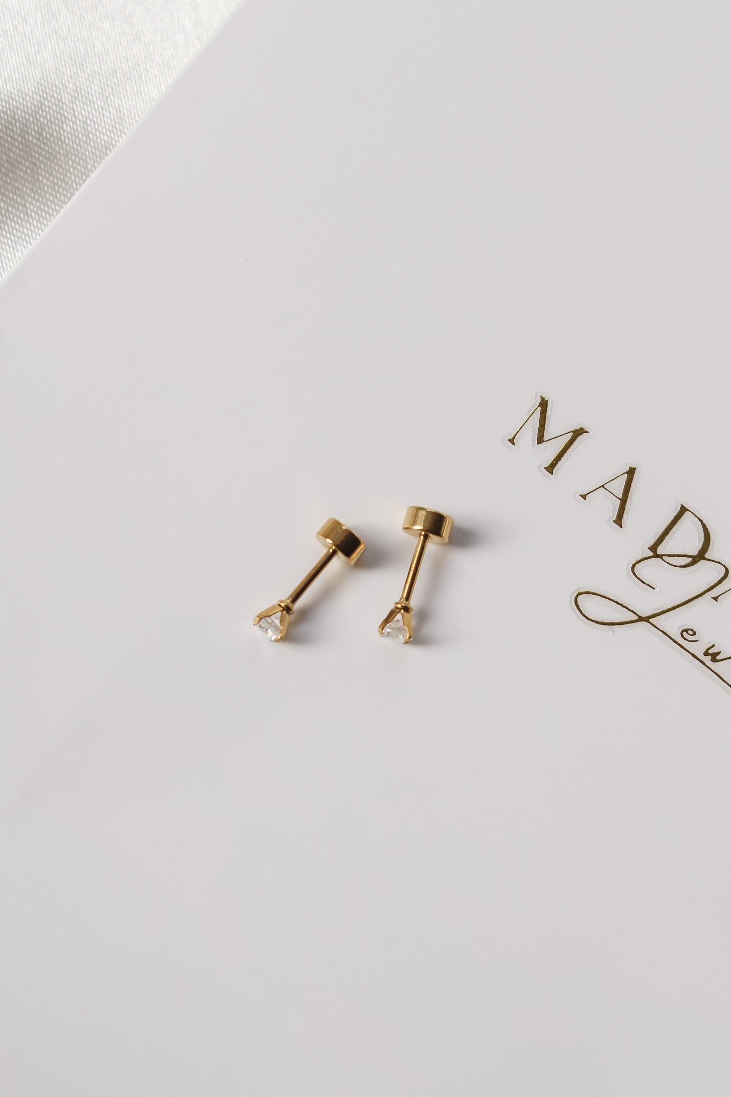 XXS HELIX Flat screw end Earrings