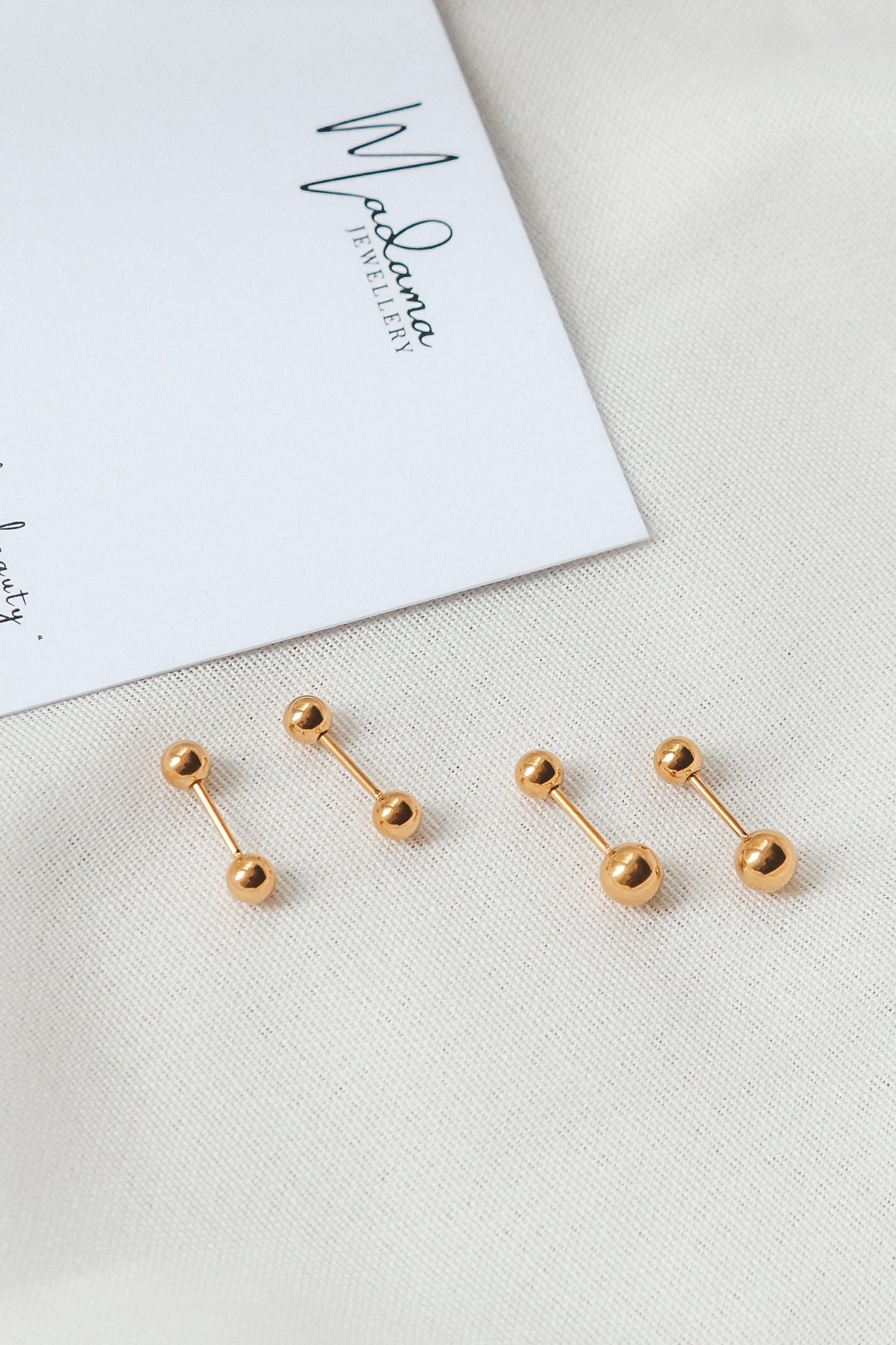 GOLDIE | Screw end earrings