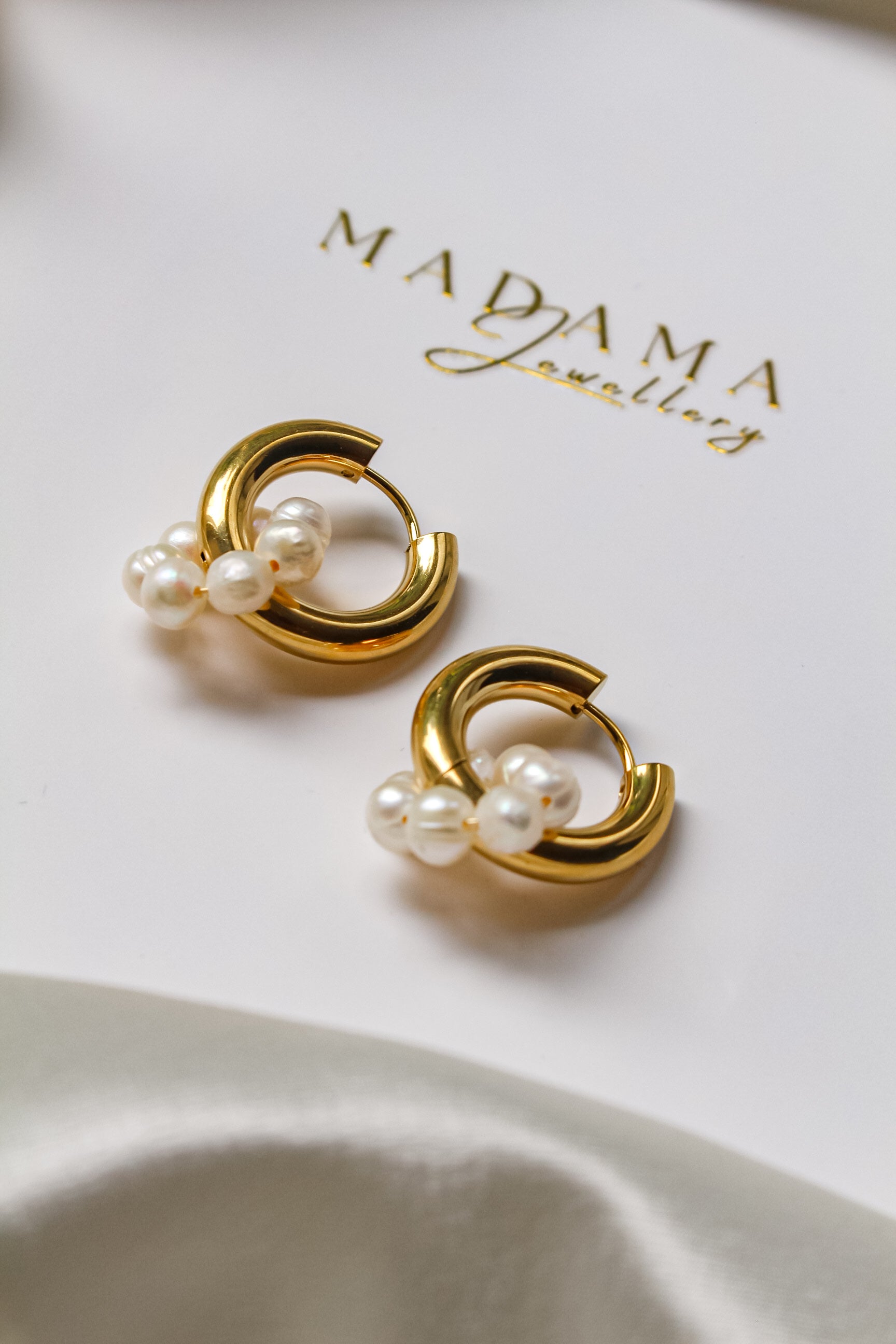 POPPY | Hoops With Fresh pearls
