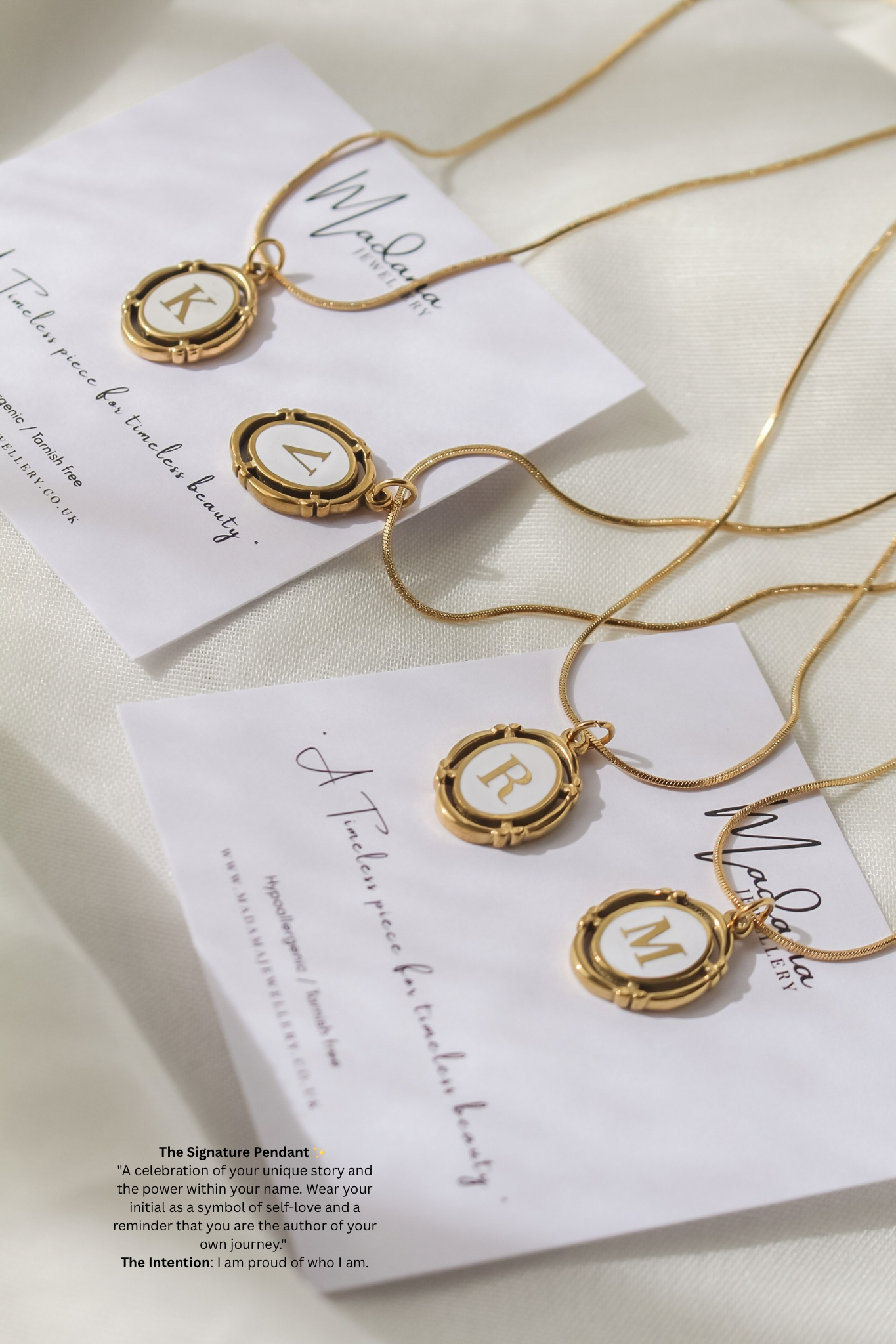 THE SIGNATURE | Letter pendant